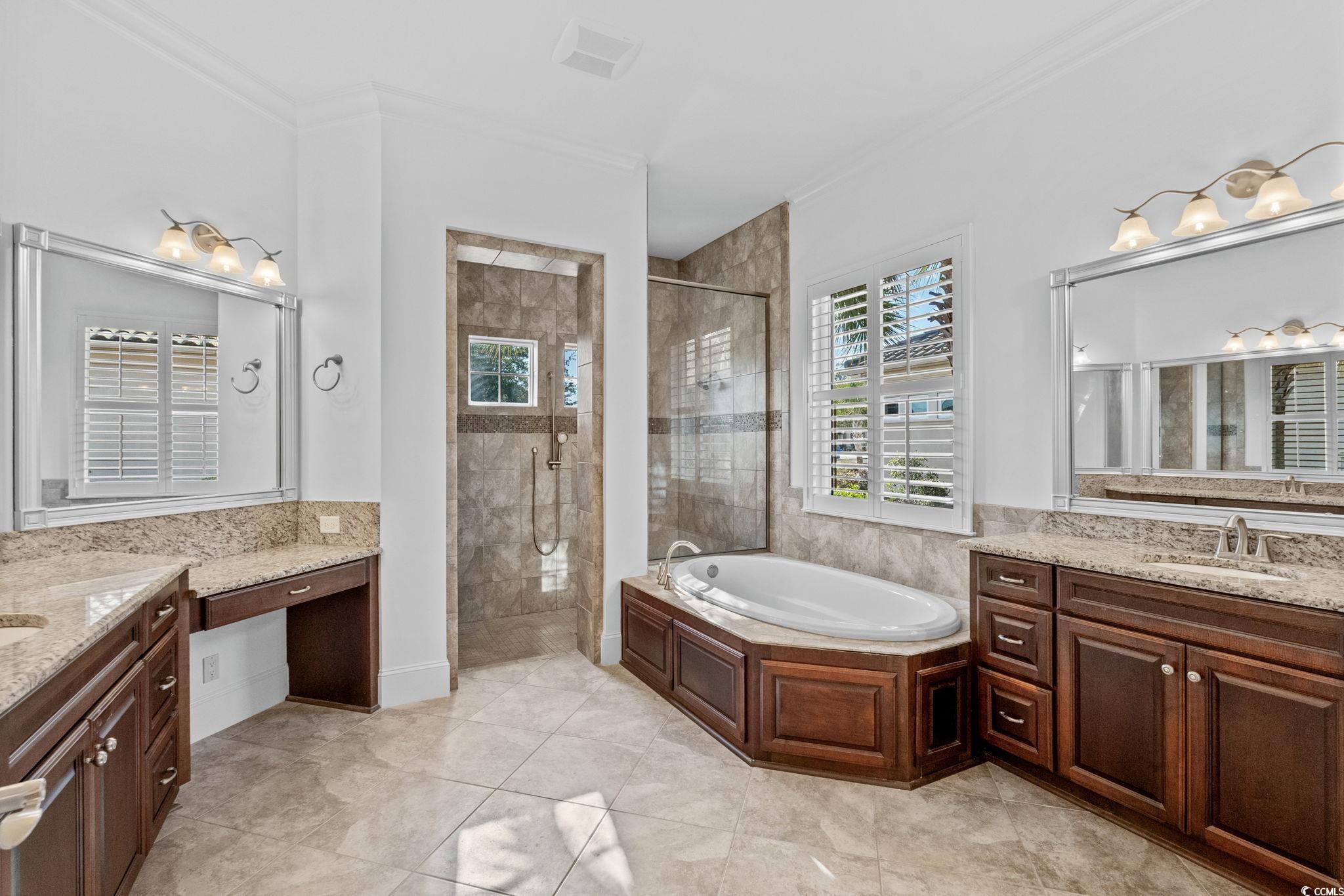 9590 Bellasera Circle