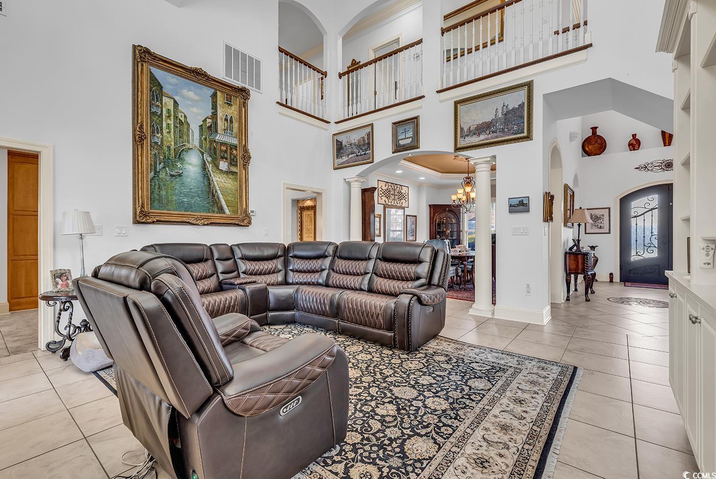 801 Bluffview Dr.