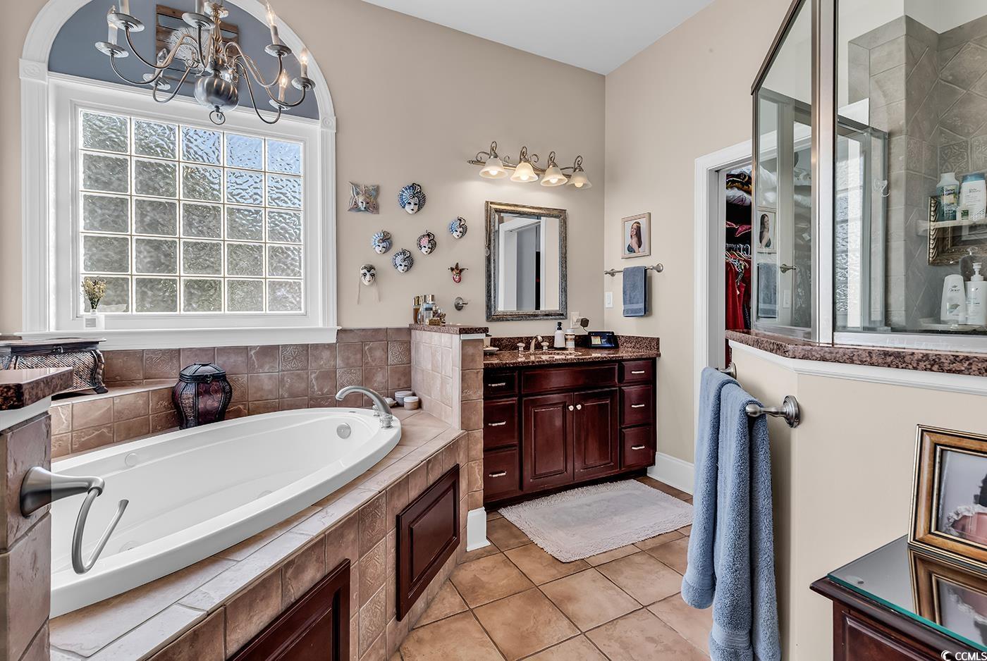 801 Bluffview Dr.