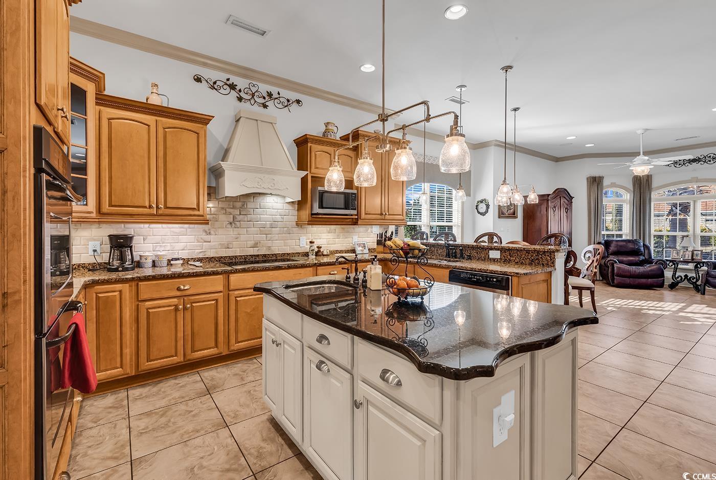 801 Bluffview Dr.