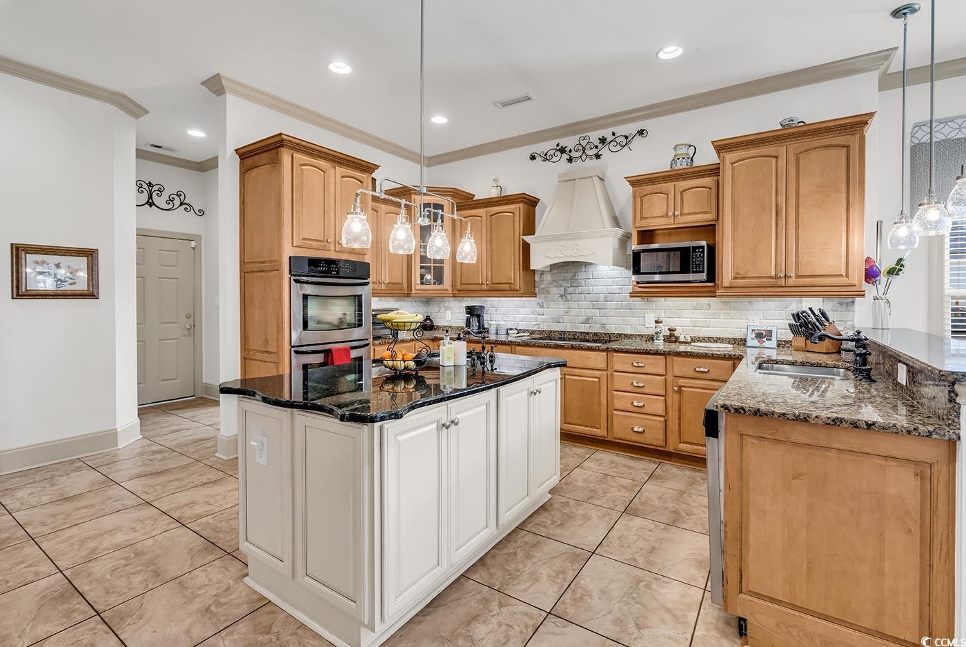 801 Bluffview Dr.