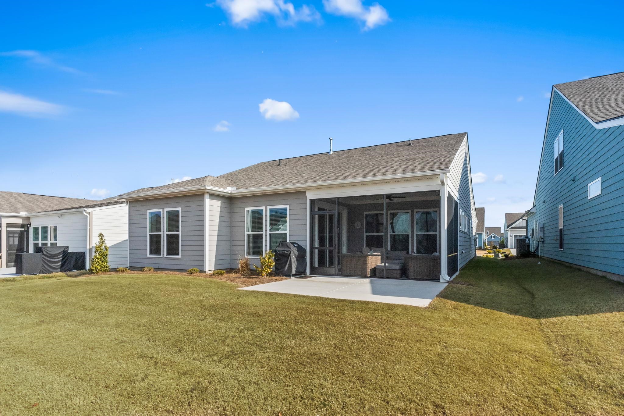 1223 Passante Ave.
