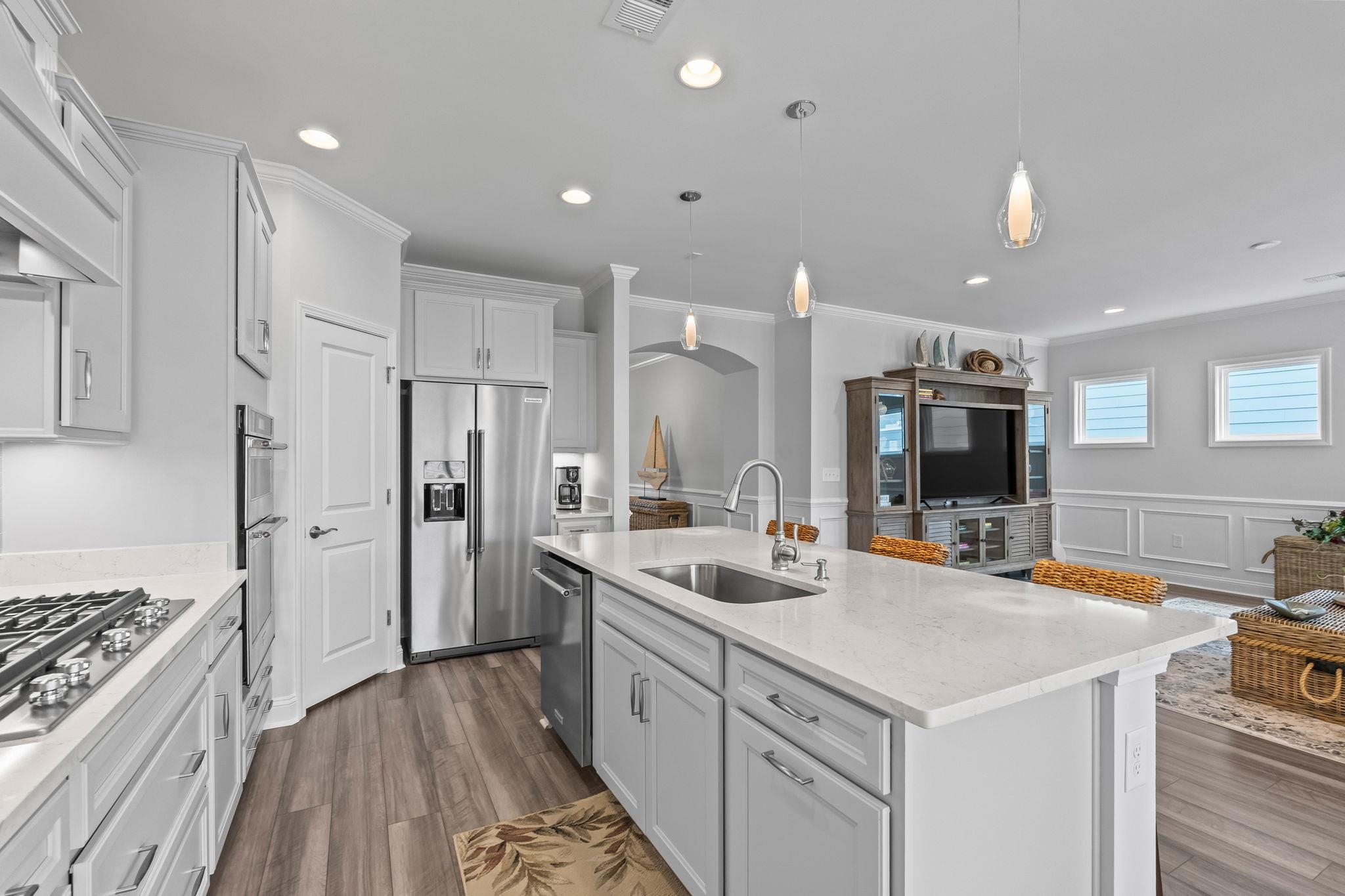 1223 Passante Ave.
