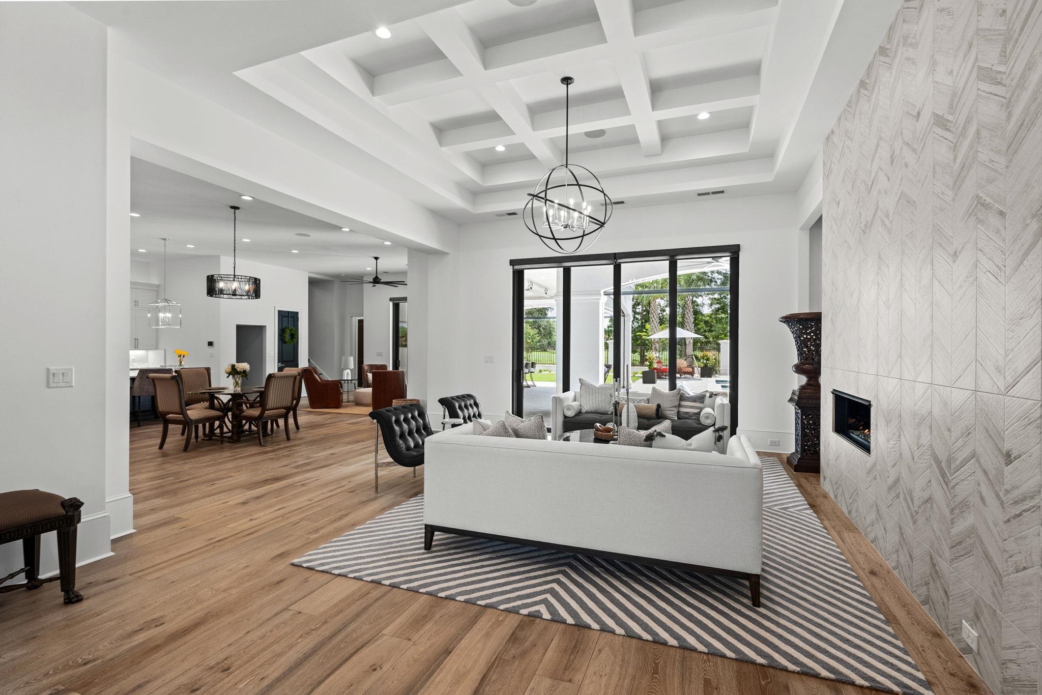 9410 Bellasera Circle