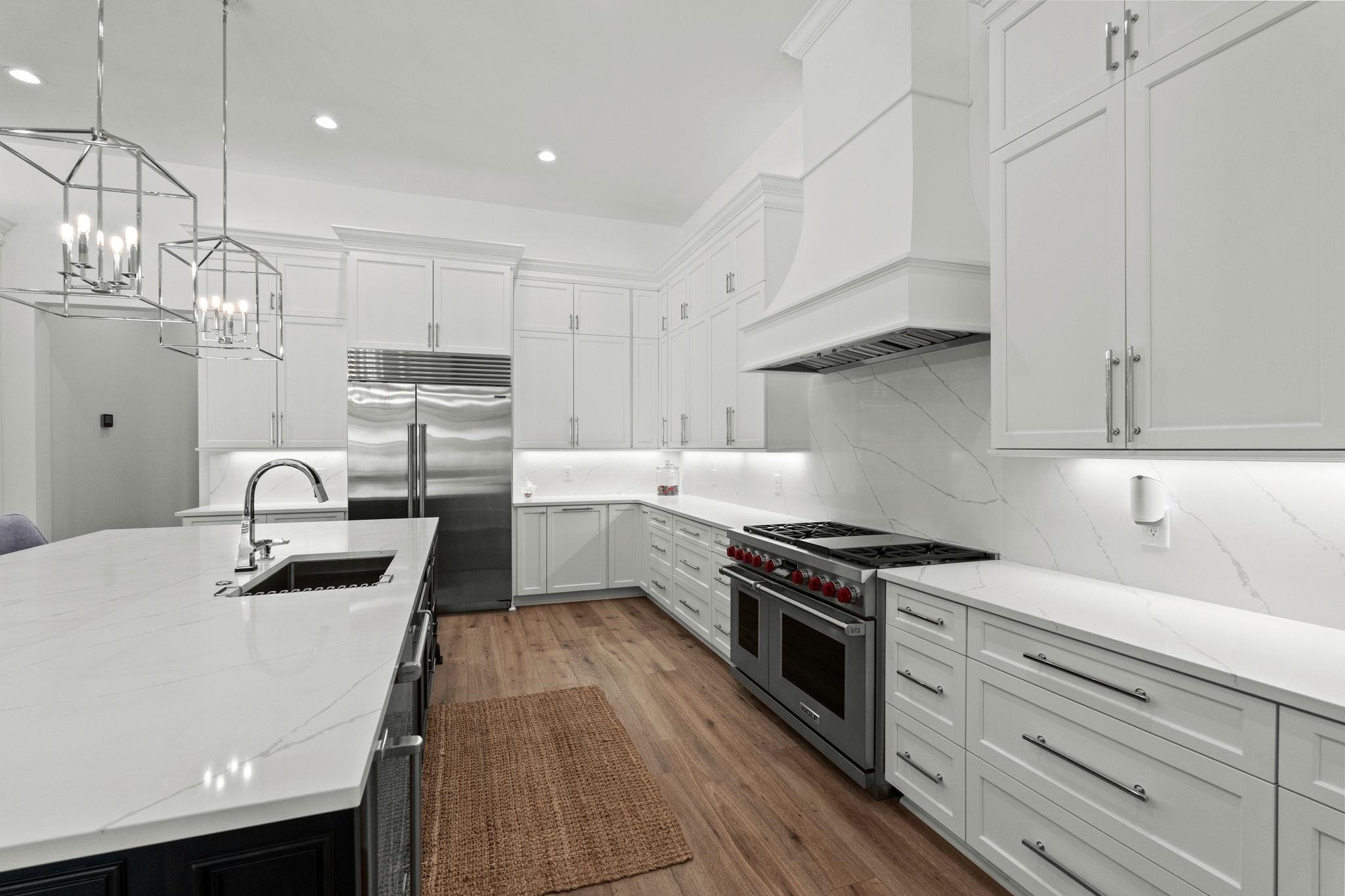 9410 Bellasera Circle