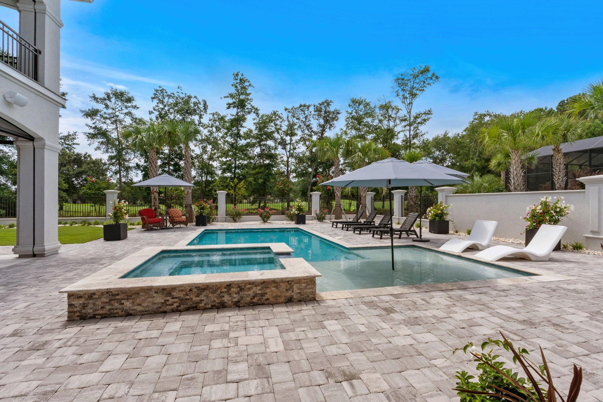 9410 Bellasera Circle