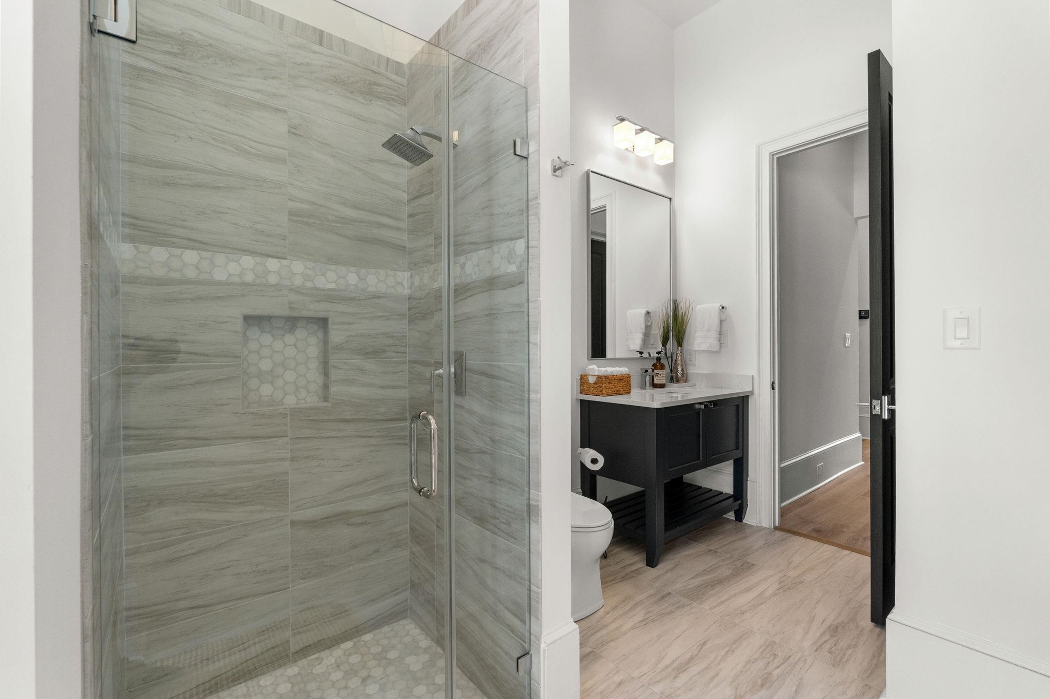 9410 Bellasera Circle