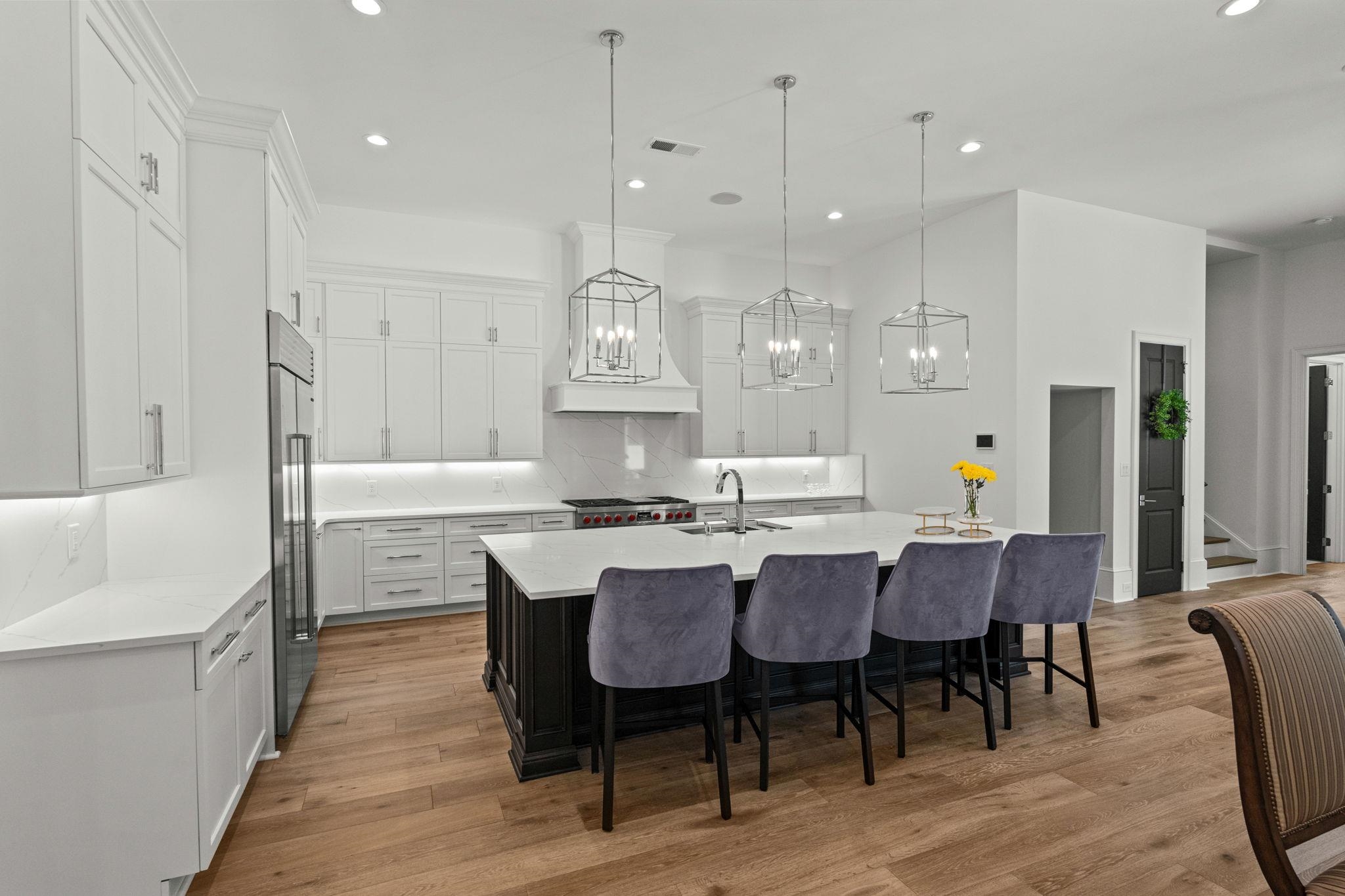 9410 Bellasera Circle