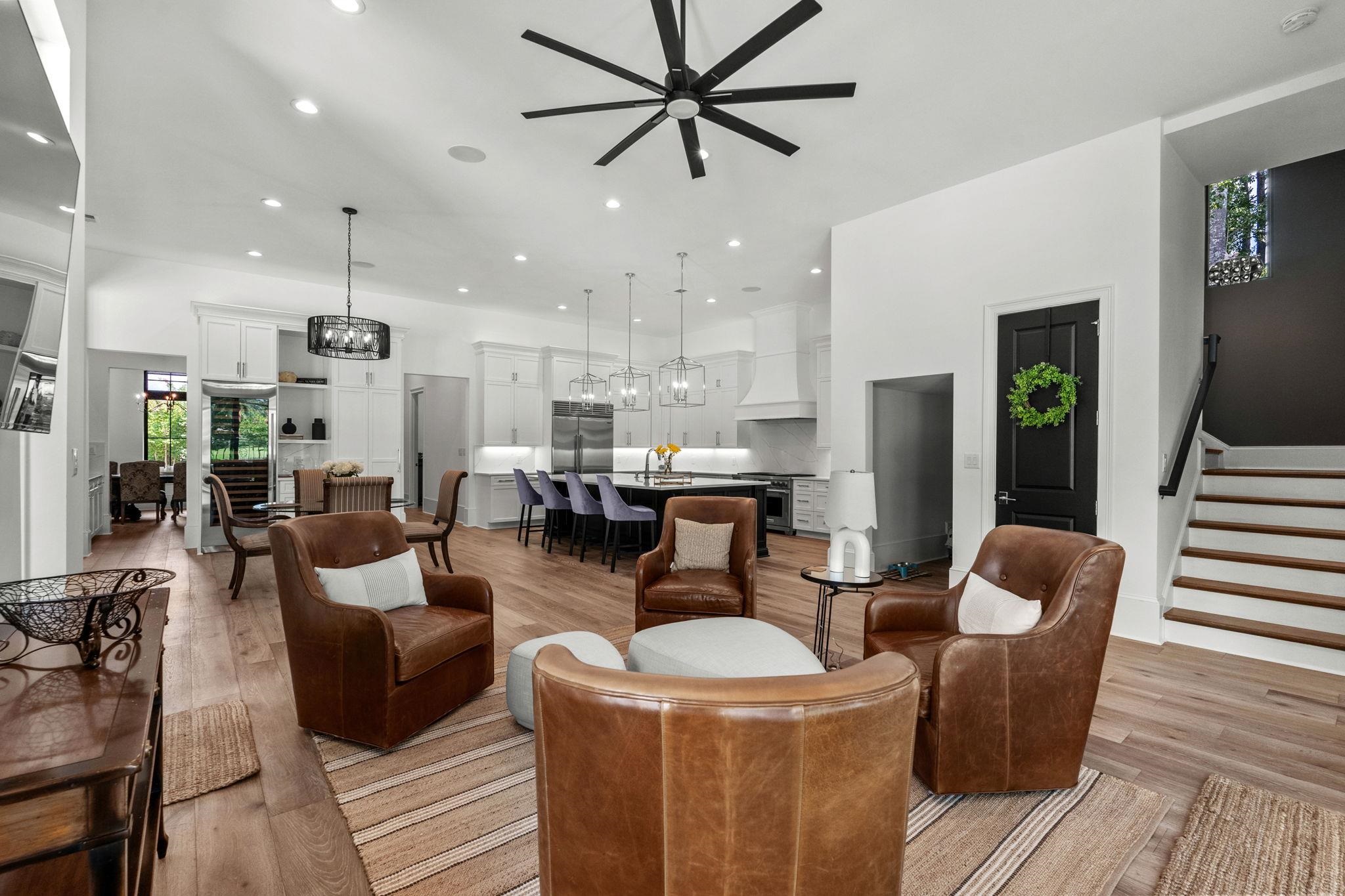 9410 Bellasera Circle