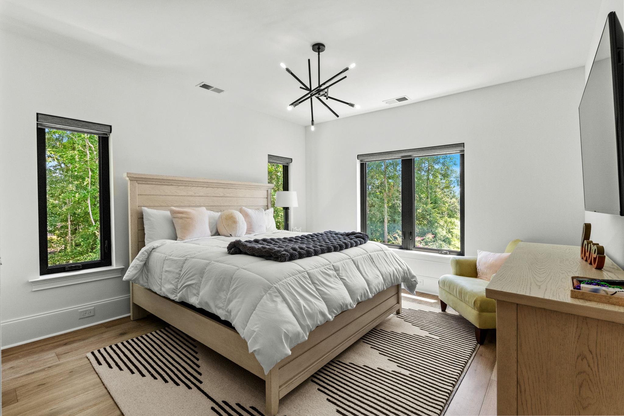 9410 Bellasera Circle