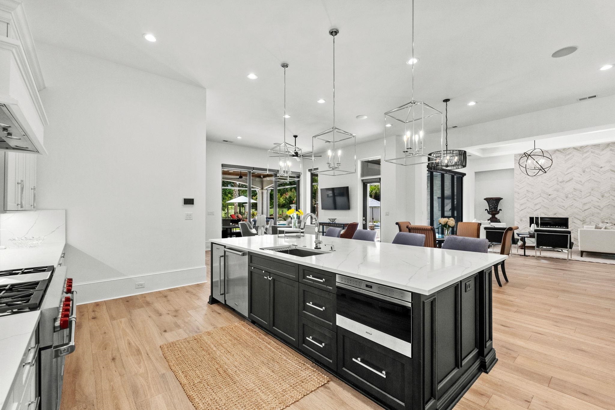 9410 Bellasera Circle