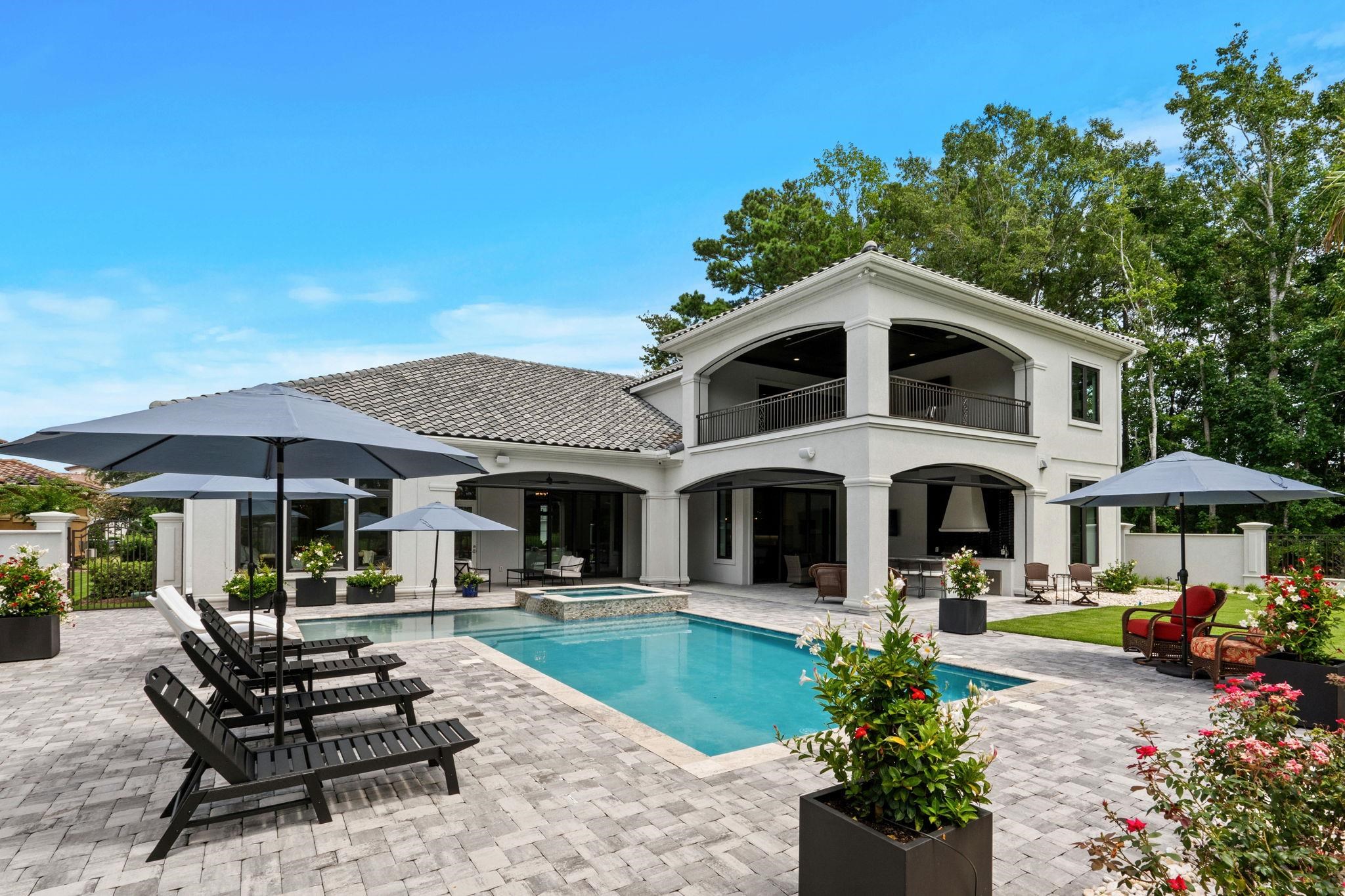 9410 Bellasera Circle