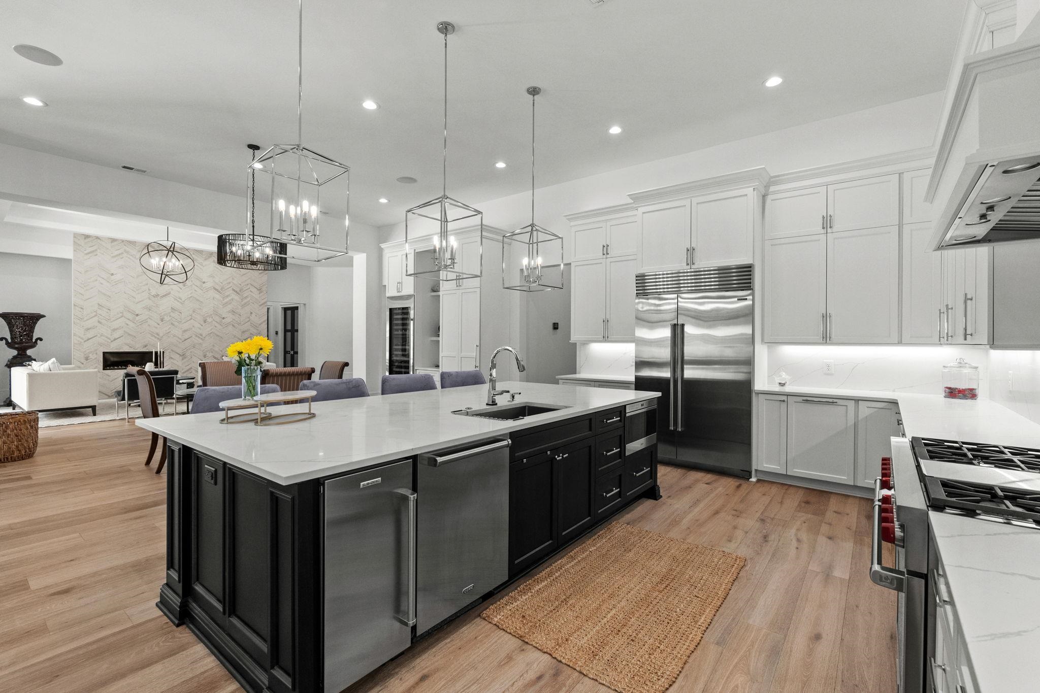 9410 Bellasera Circle