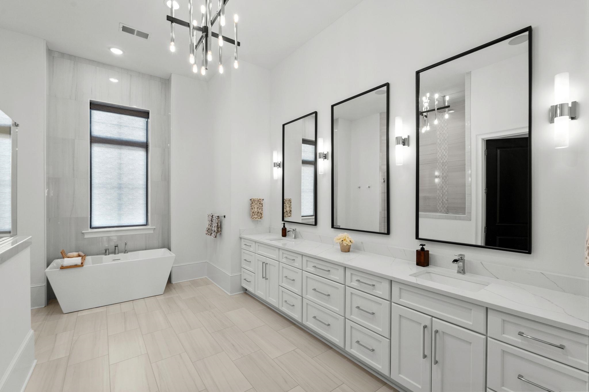 9410 Bellasera Circle