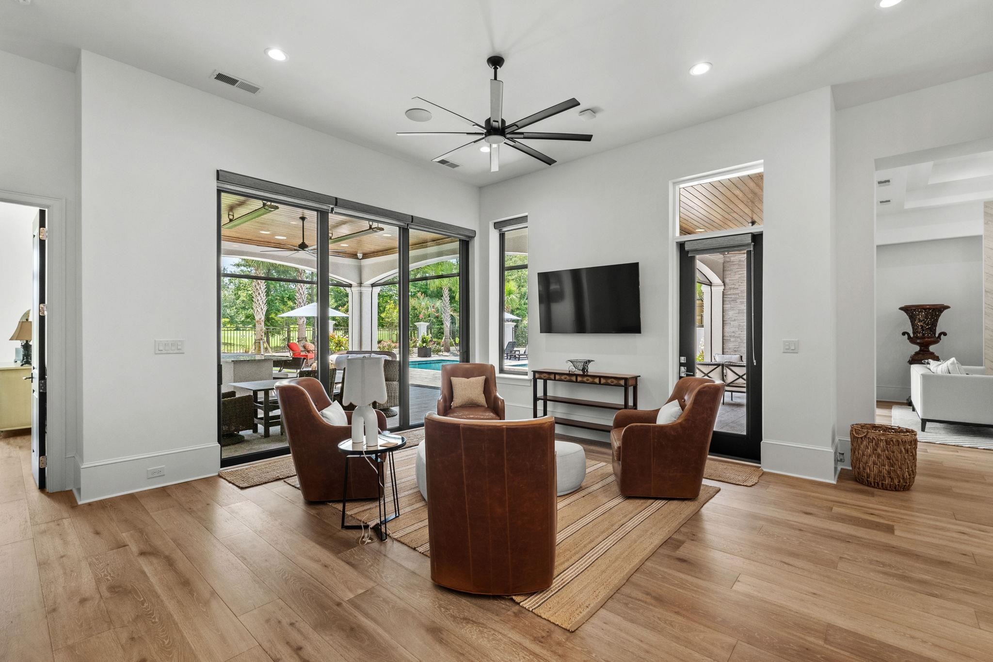 9410 Bellasera Circle