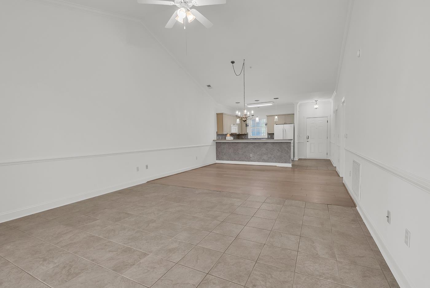 4898 Luster Leaf Circle Unit: 403