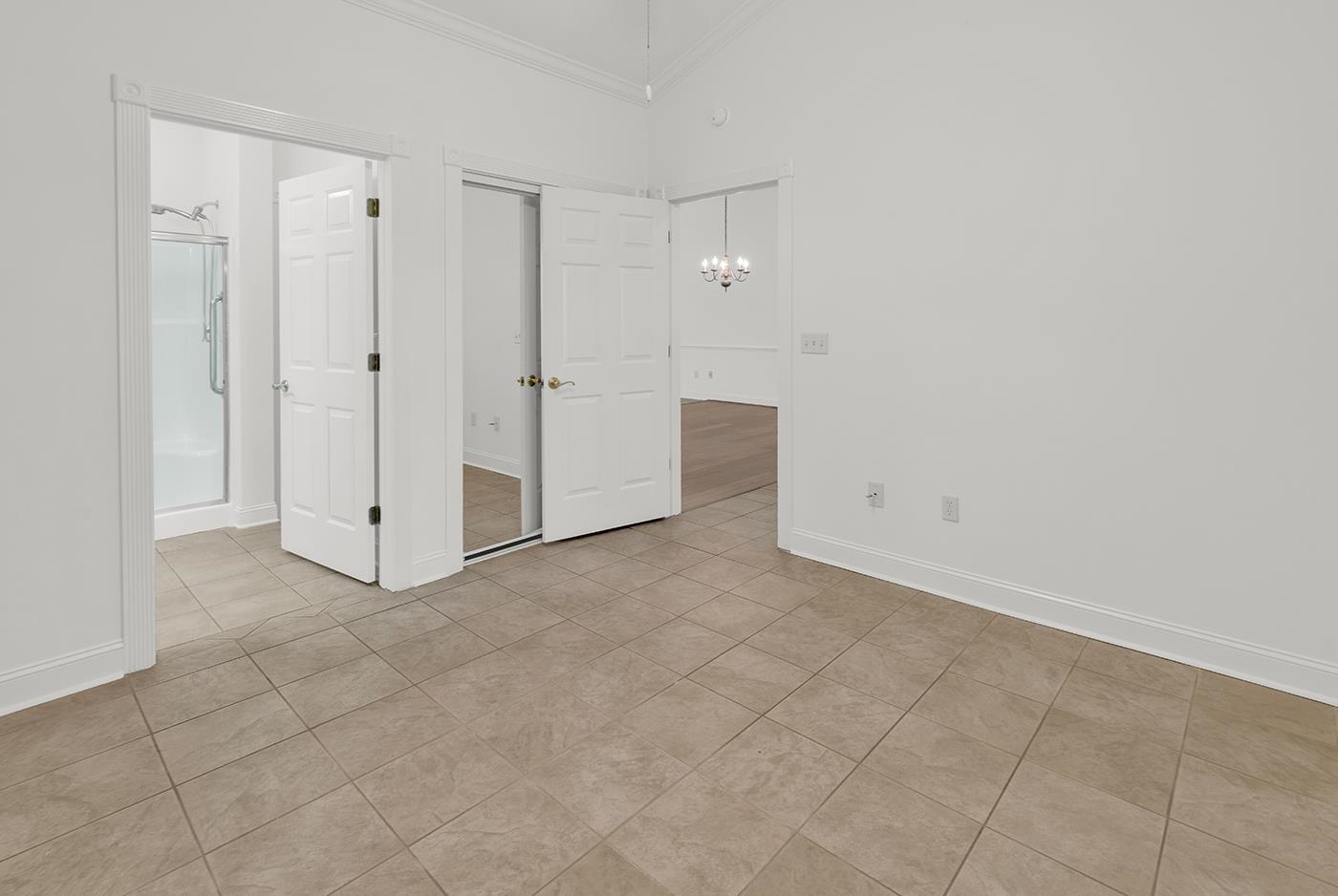 4898 Luster Leaf Circle Unit: 403