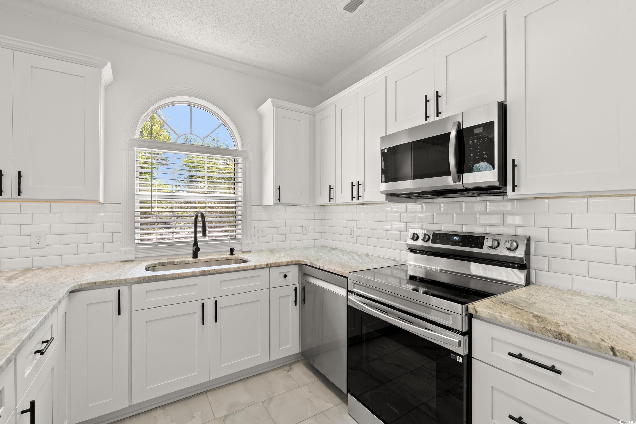 4683 Wild Iris Dr. Unit: 204