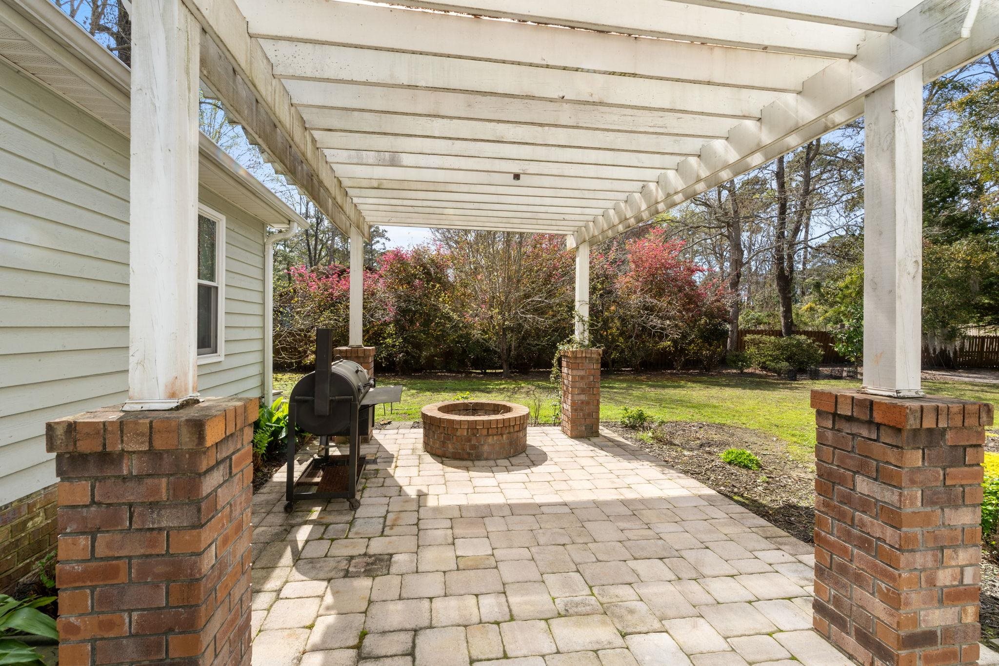 64 Middle Gate Rd.