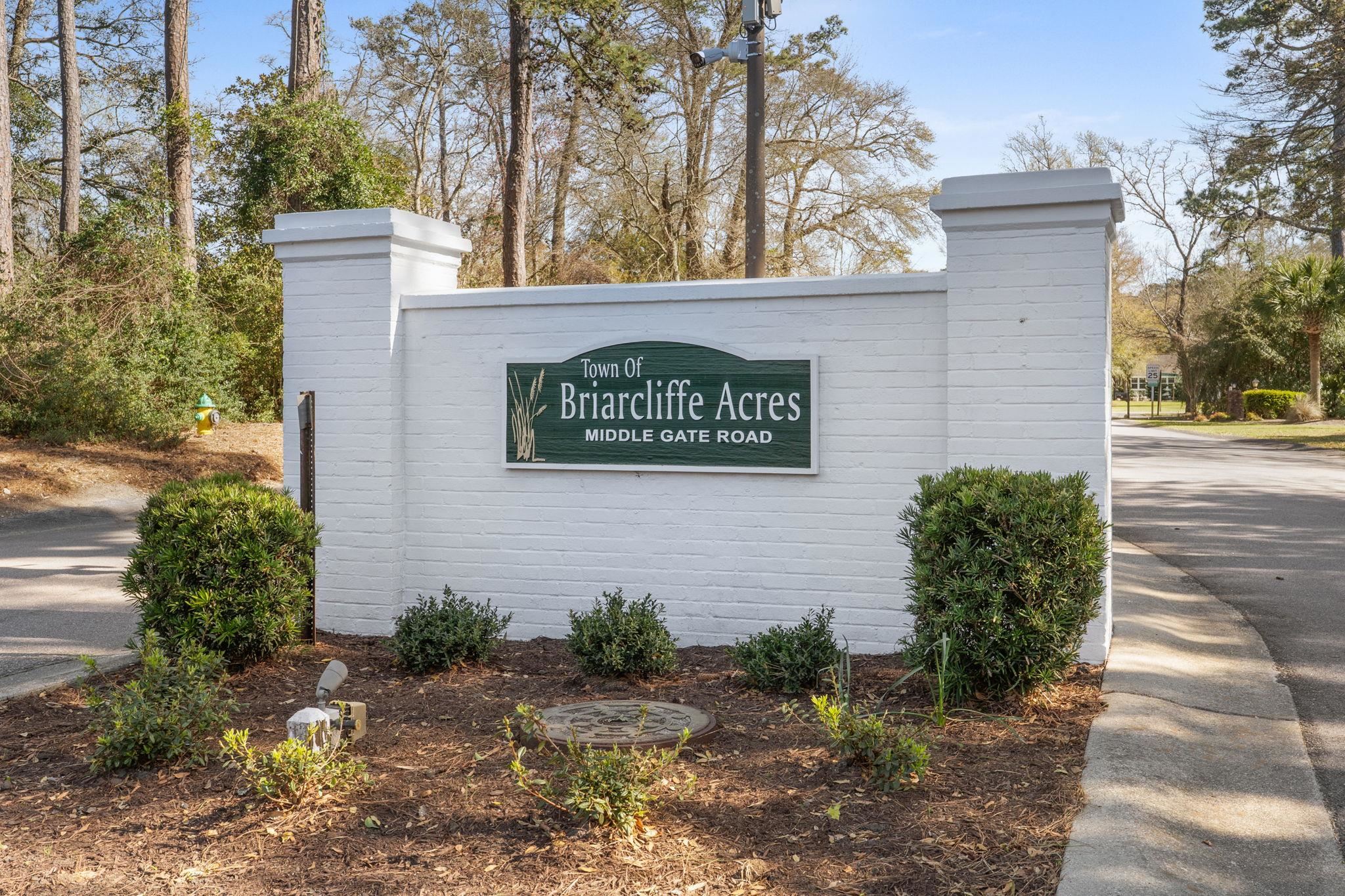 64 Middle Gate Rd.