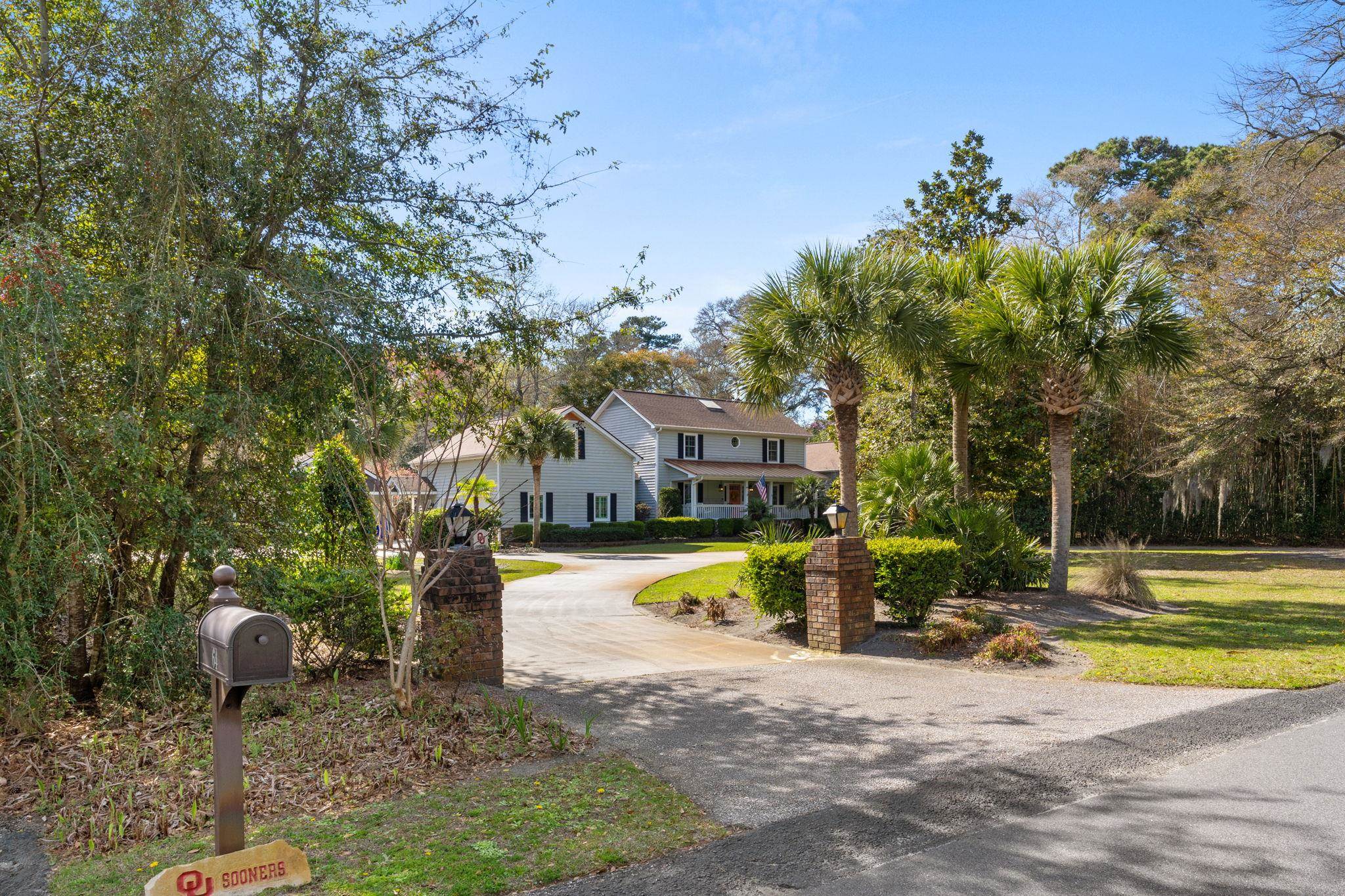 64 Middle Gate Rd.