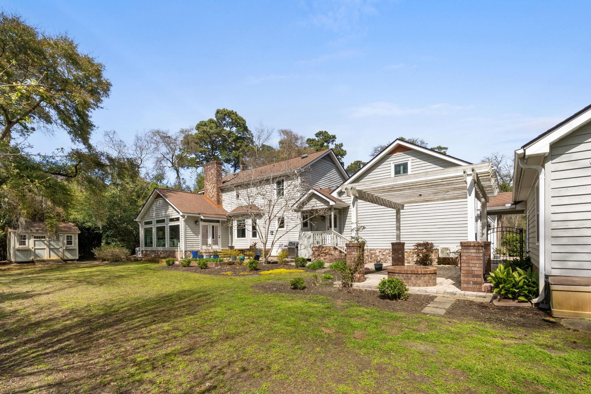 64 Middle Gate Rd.