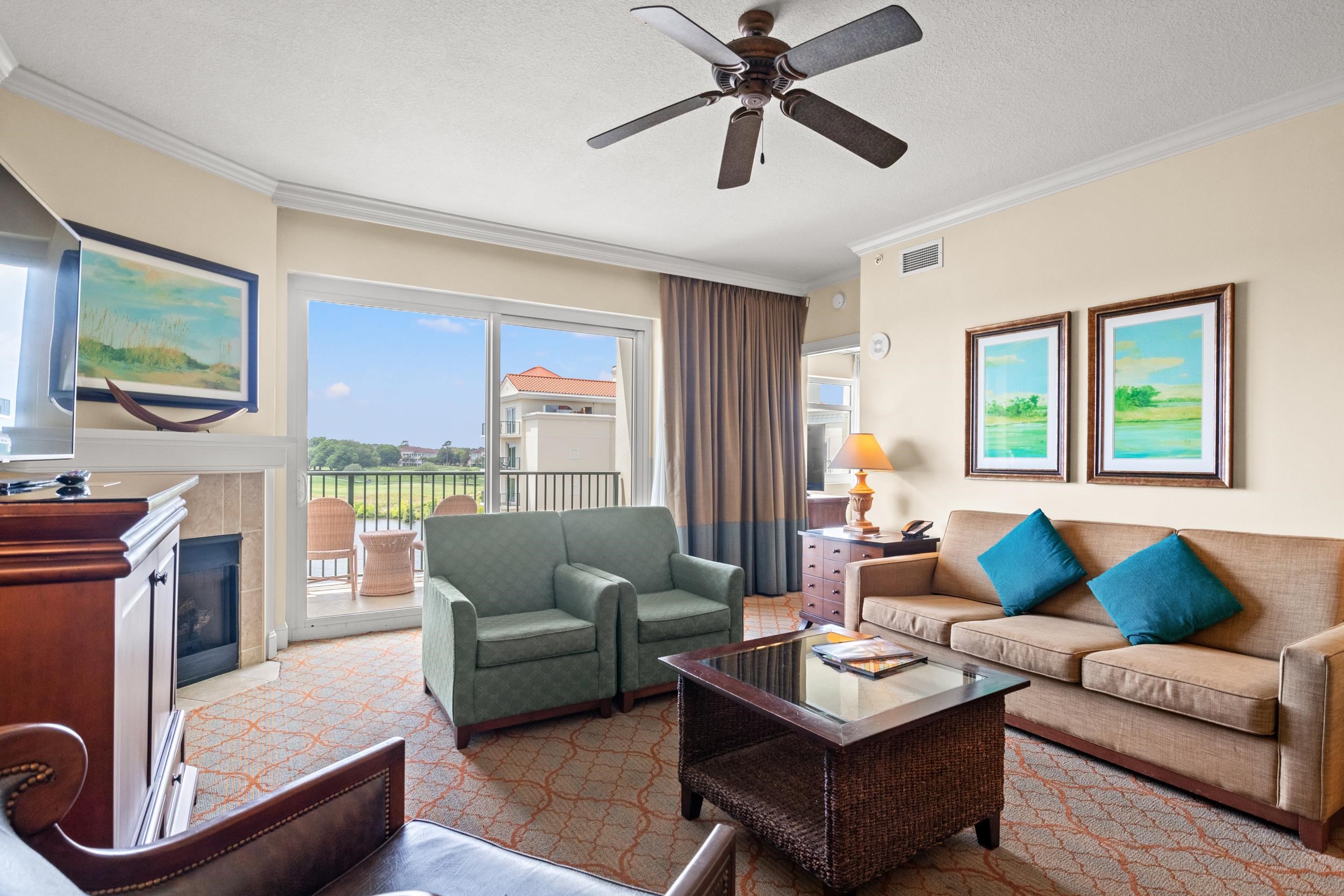 8121 Amalfi Pl. Unit: 7-604