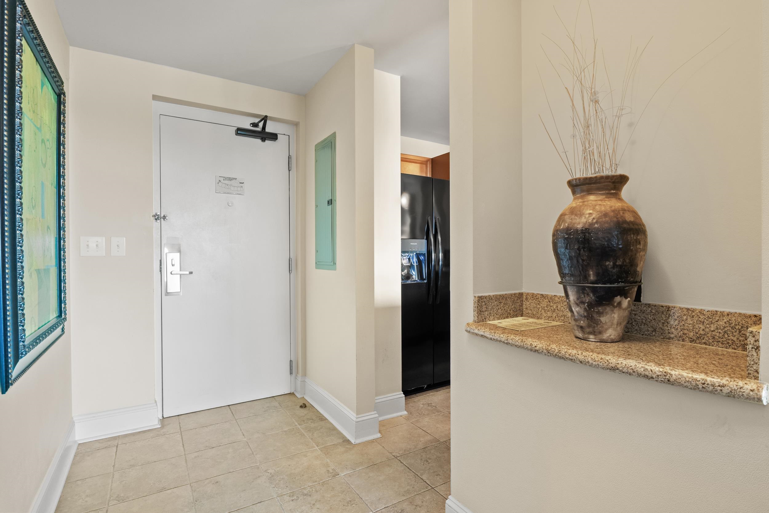 8121 Amalfi Pl. Unit: 7-604