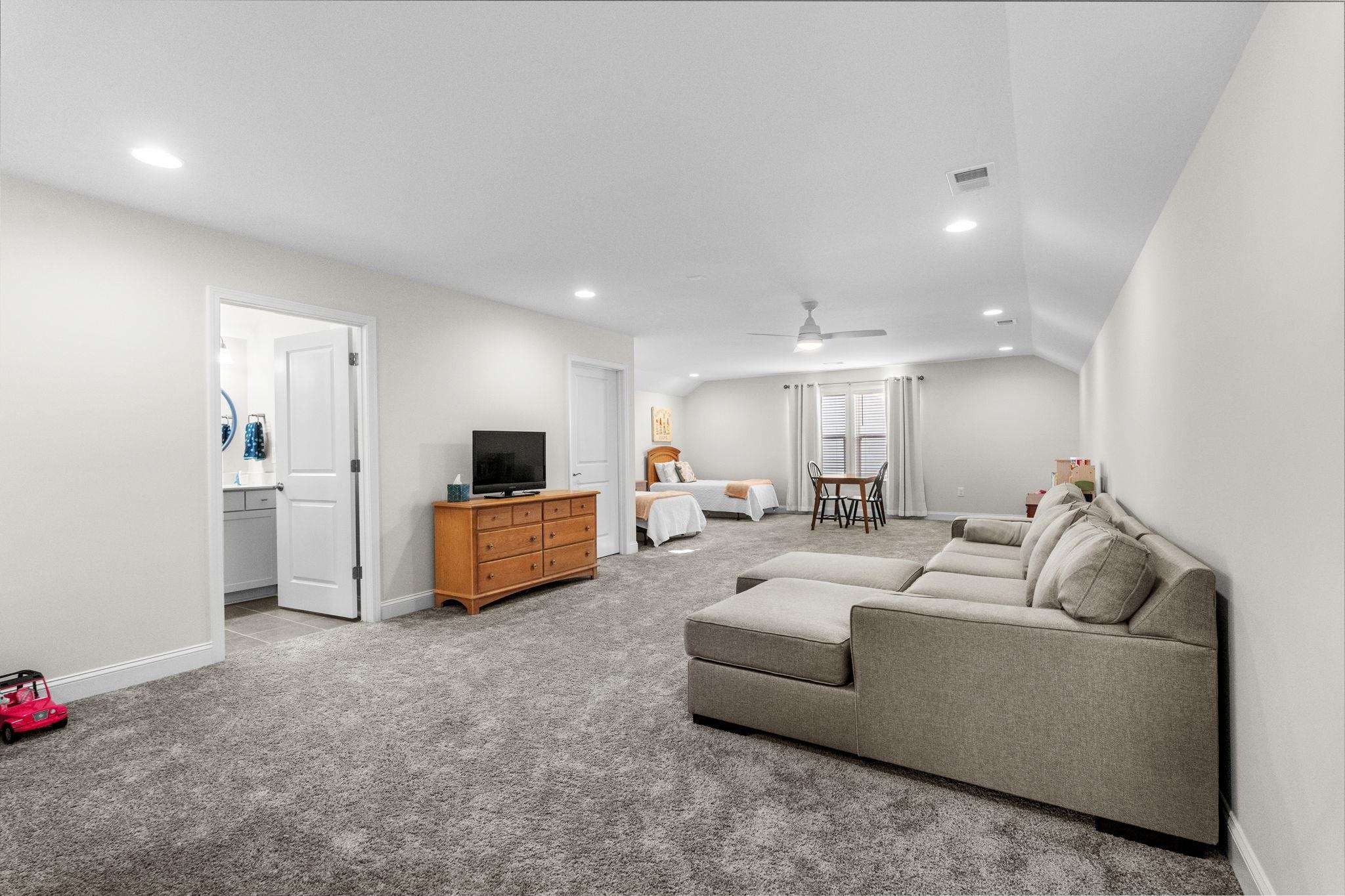 7392 Sarteano Dr.
