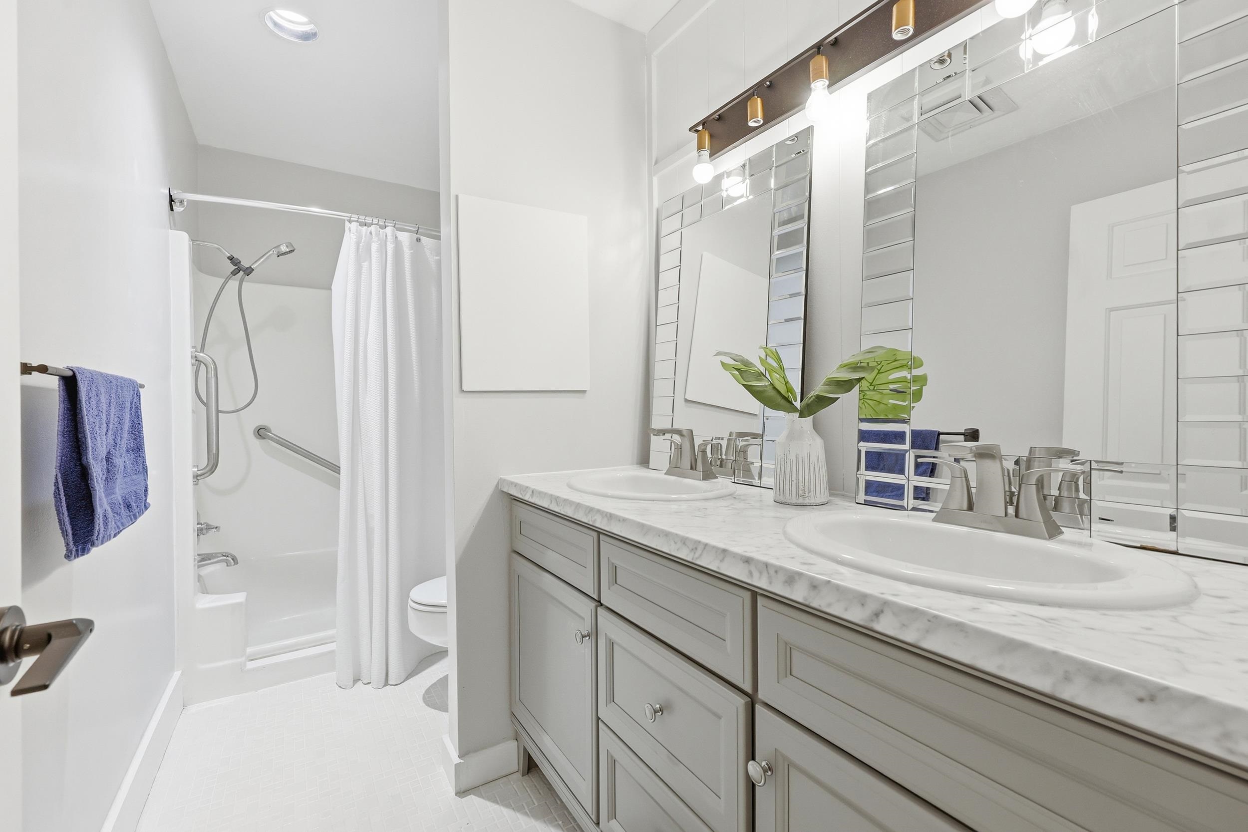 8 Peter Horry Ct. Unit: 193