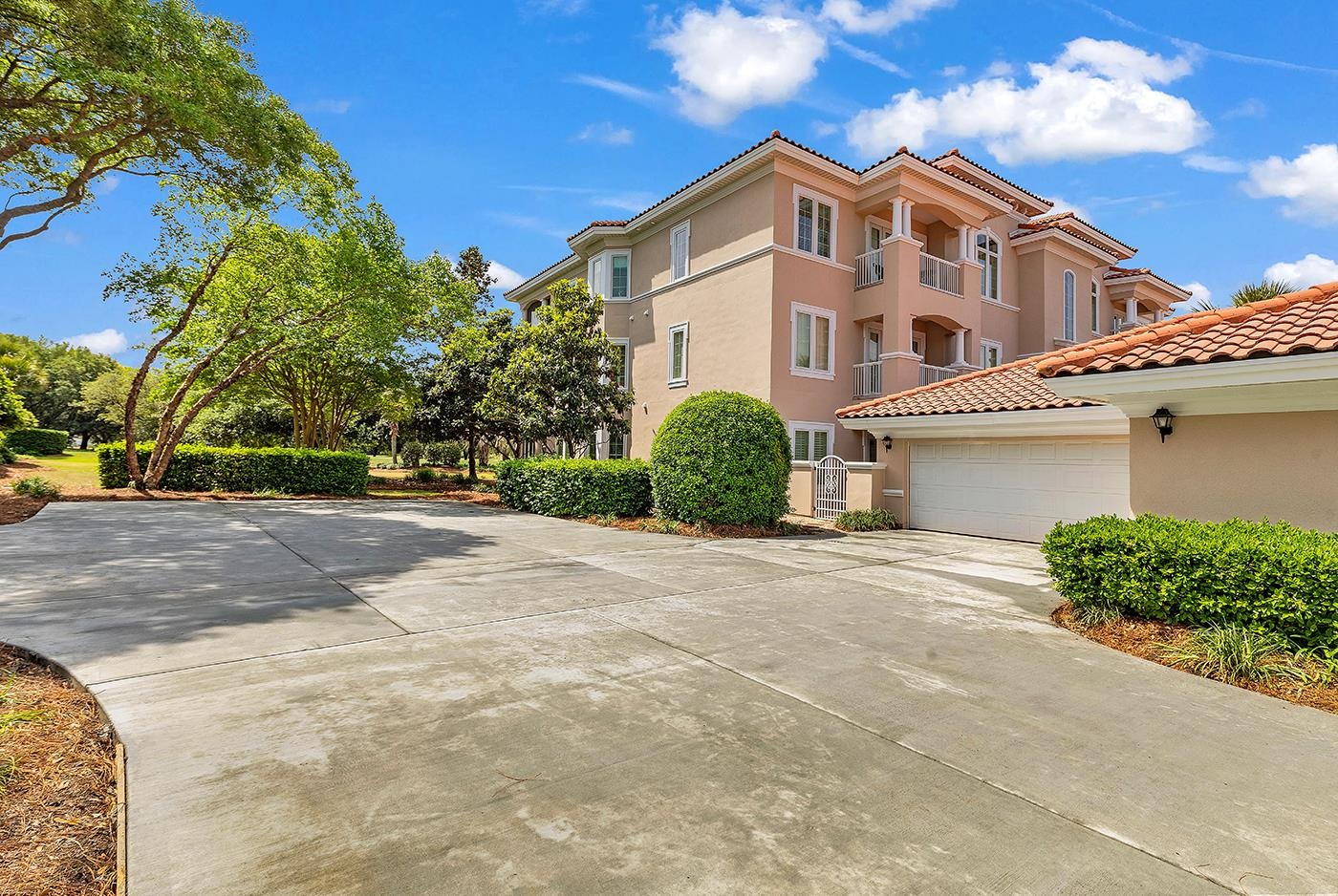 8546 San Marcello Dr. Unit: 101