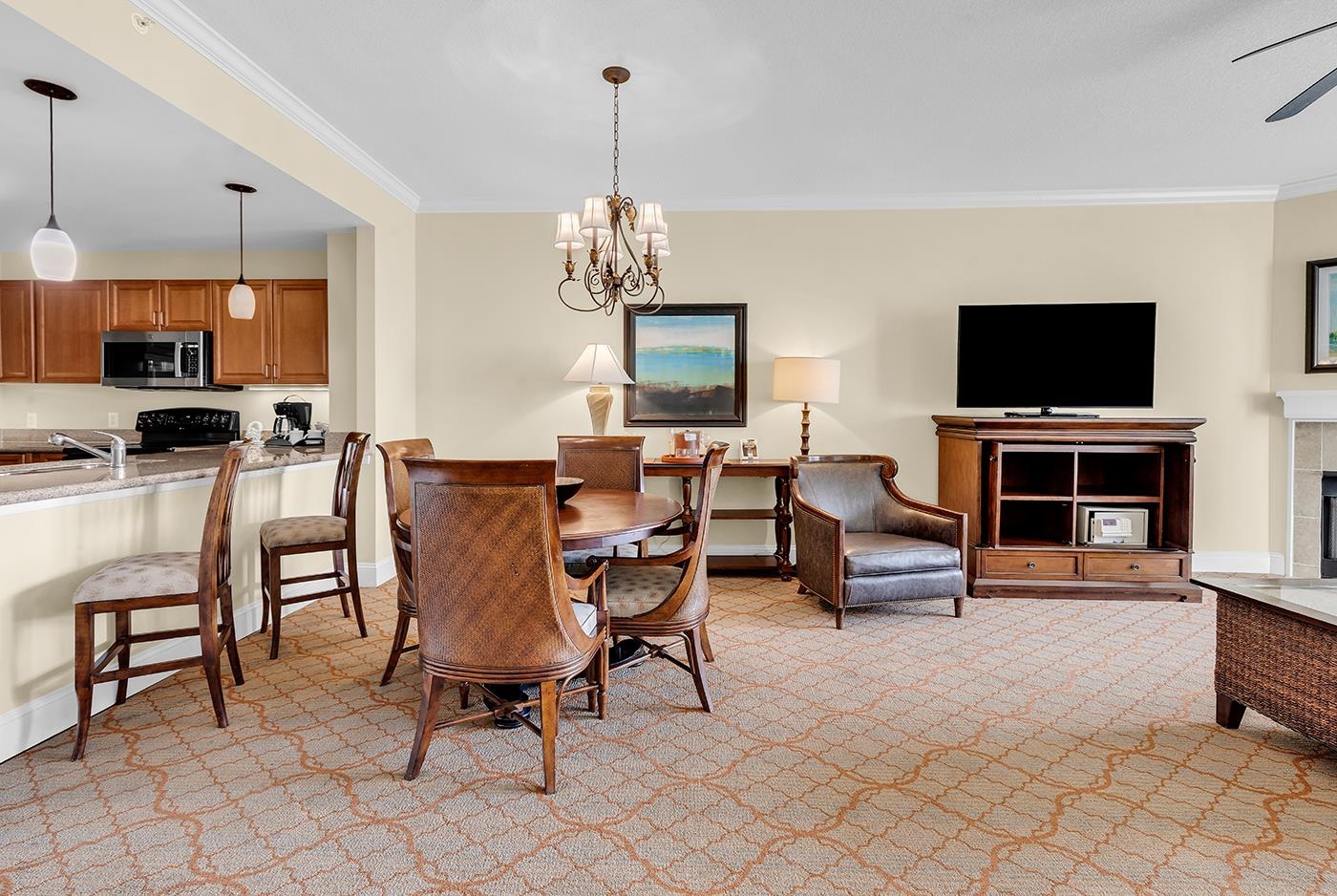 8121 Amalfi Pl. Unit: 7-205