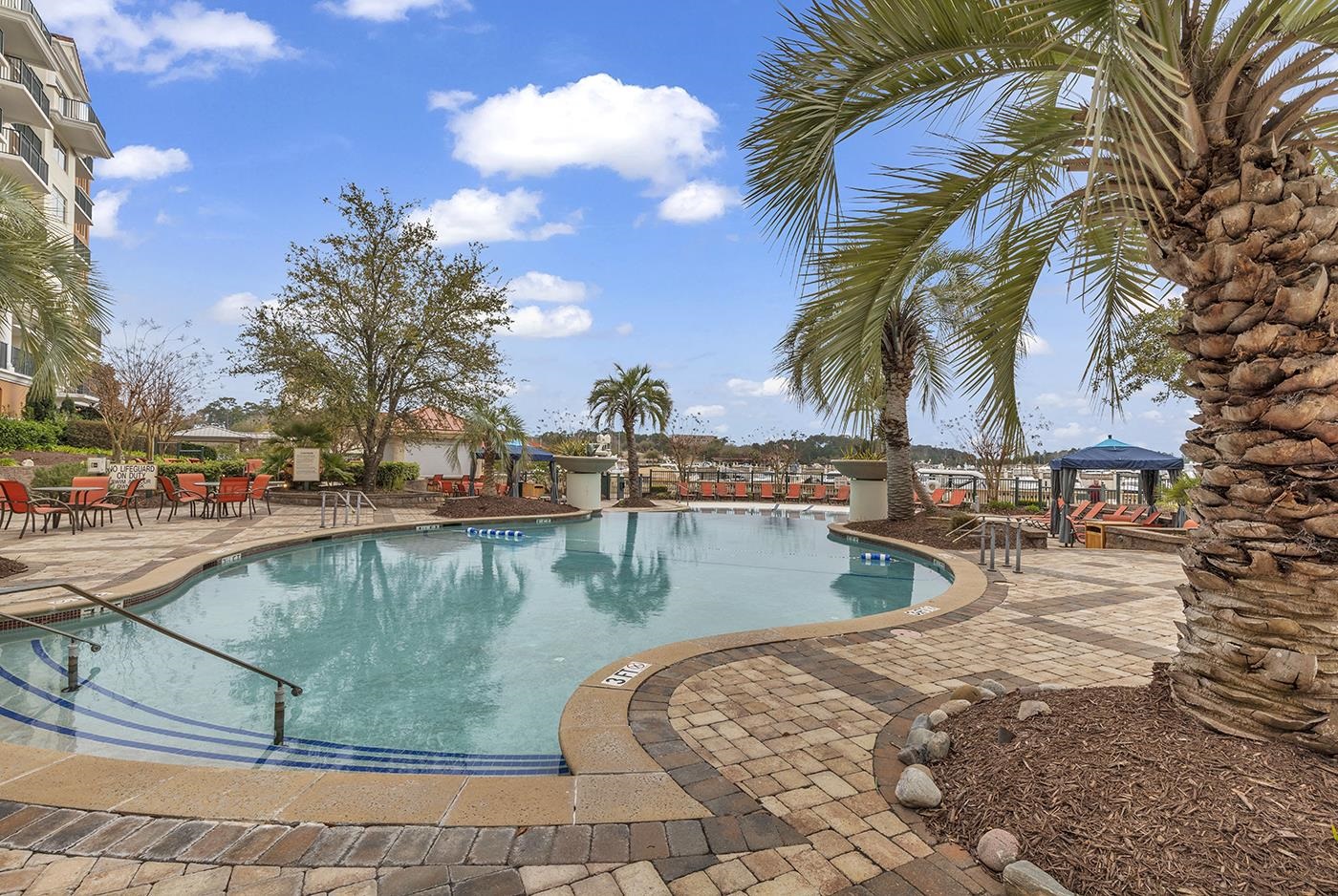 8121 Amalfi Pl. Unit: 7-205