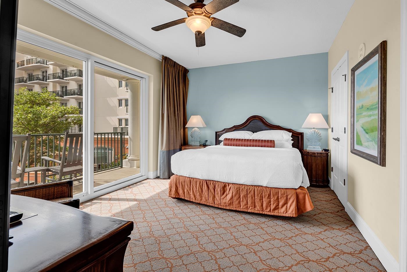 8121 Amalfi Pl. Unit: 7-205