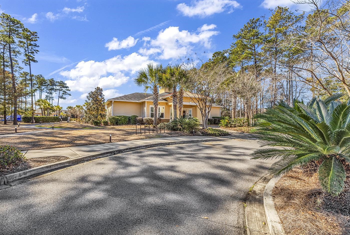 1605 Legends Ave.