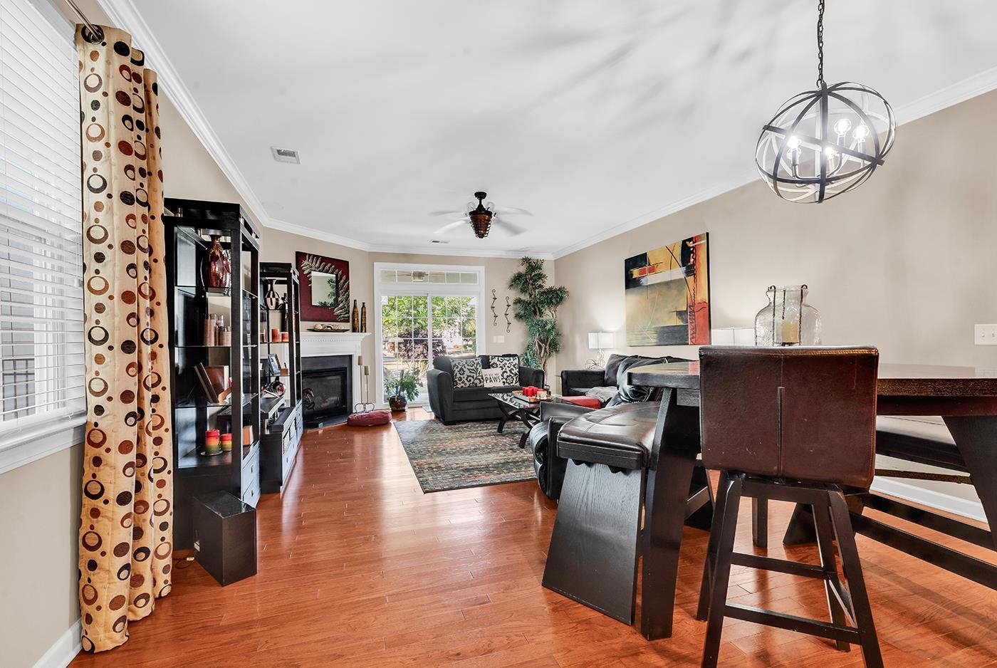 1605 Legends Ave.