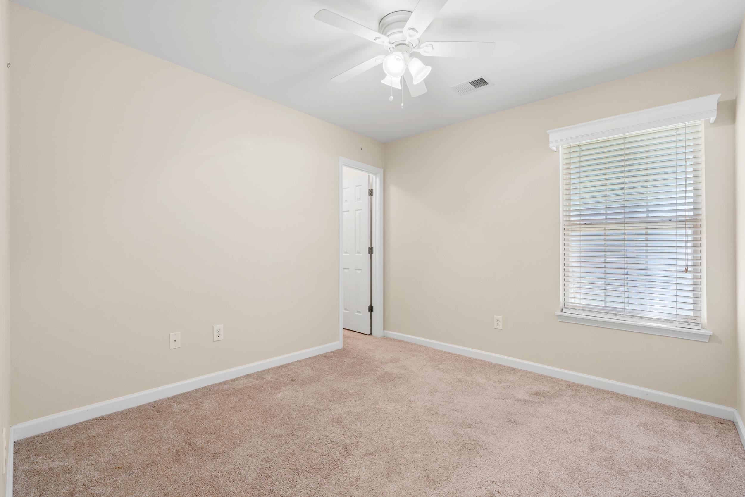 4712 Peony Circle