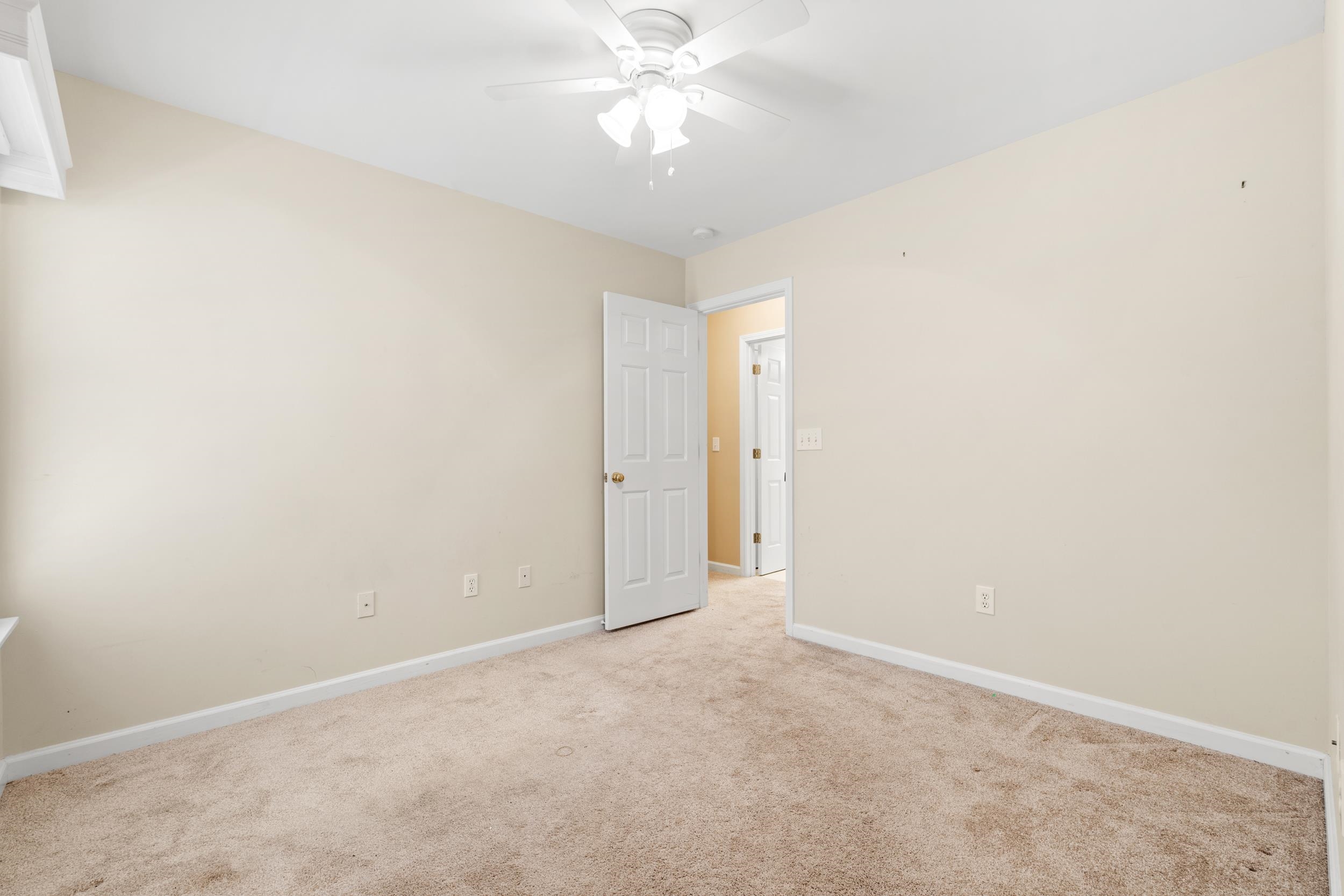 4712 Peony Circle