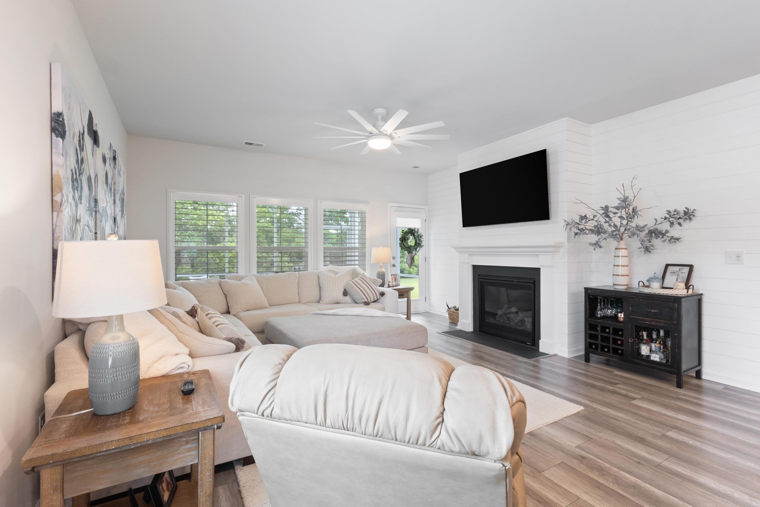 5605 Canary Island Ct.