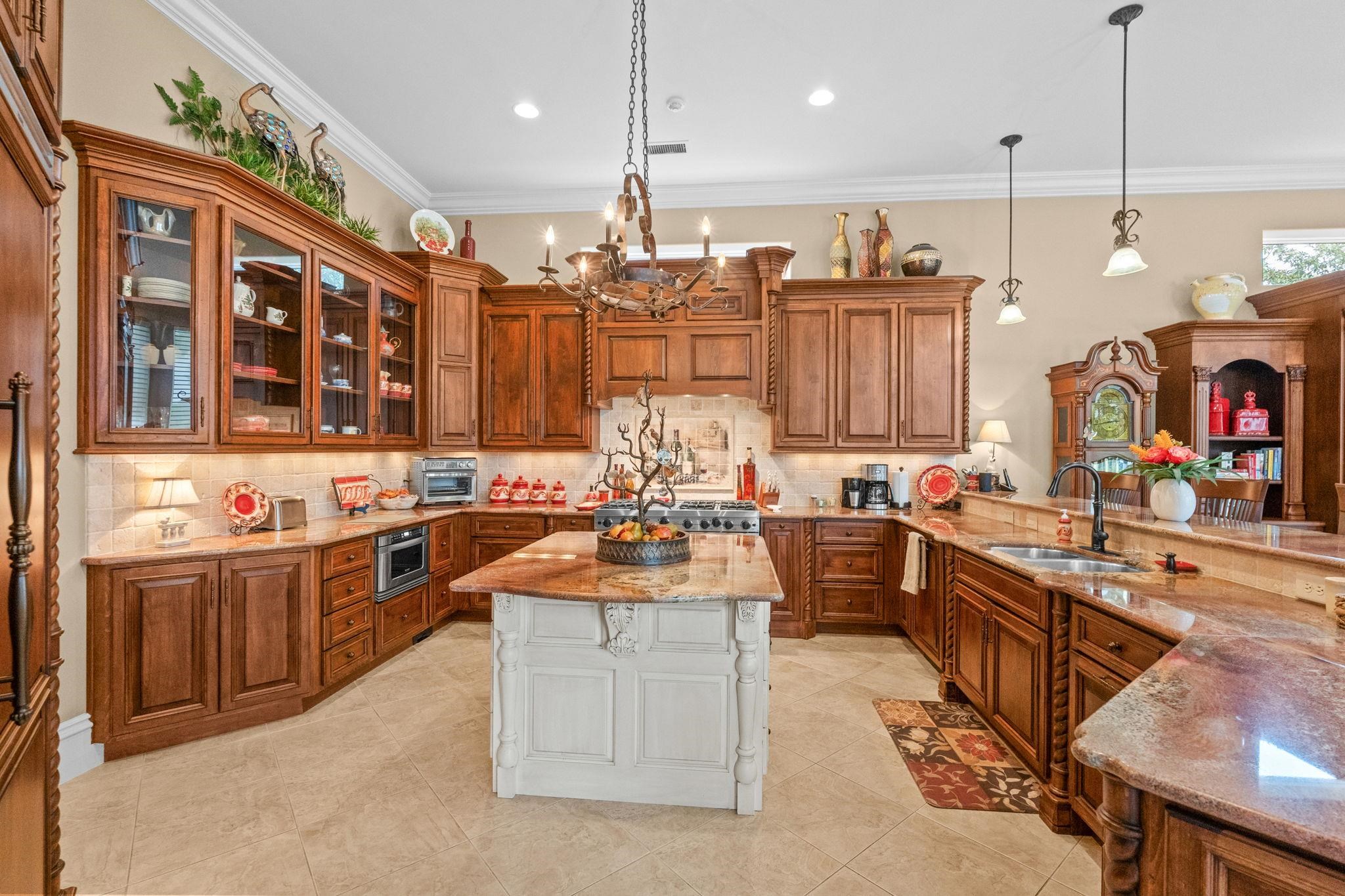 1686 Serena Dr.