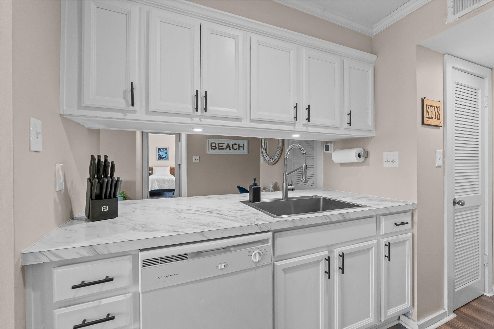 9661 Shore Dr. Unit: C-15