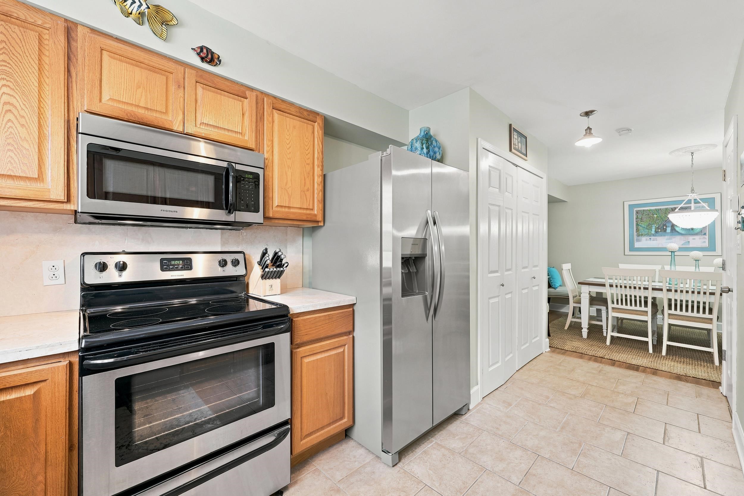 604 36th Ave. N Unit: 604-D