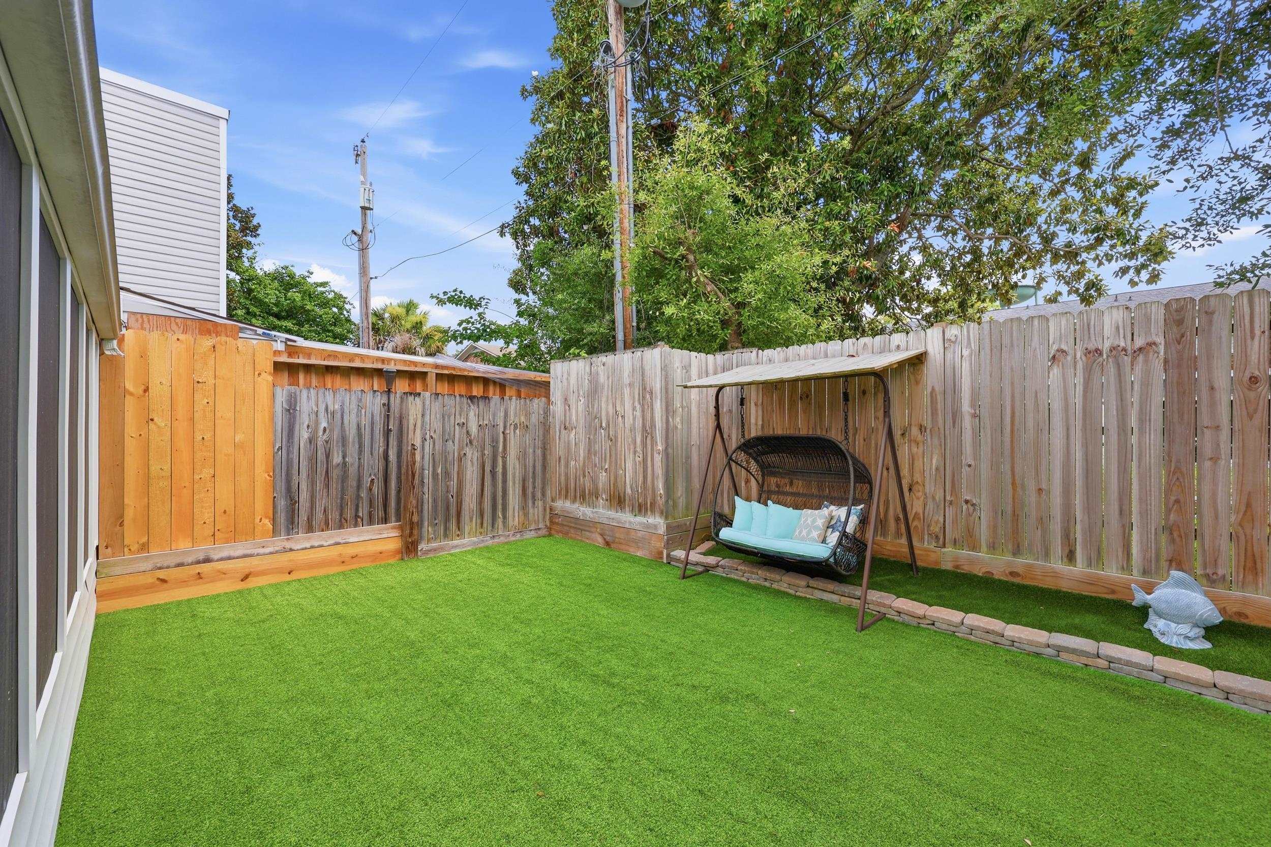 604 36th Ave. N Unit: 604-D