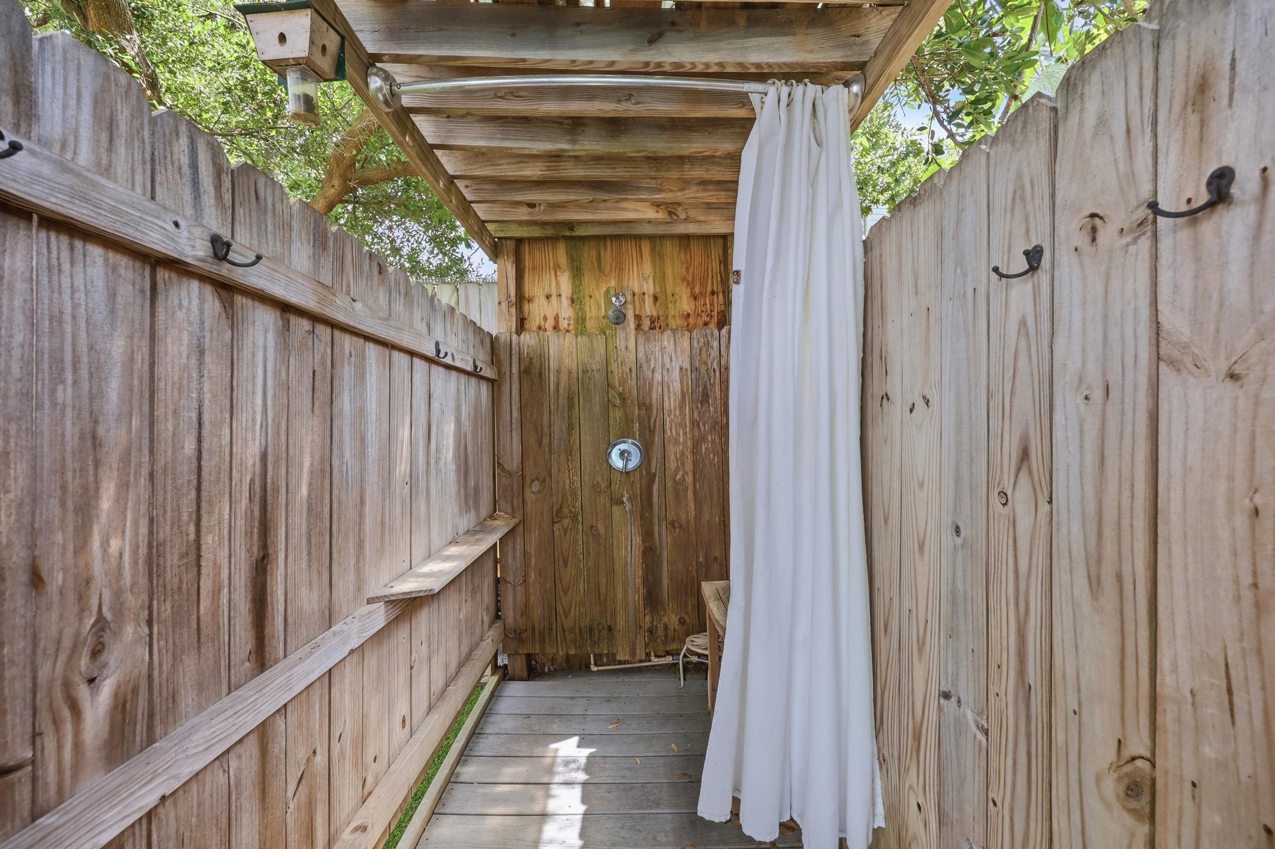 604 36th Ave. N Unit: 604-D