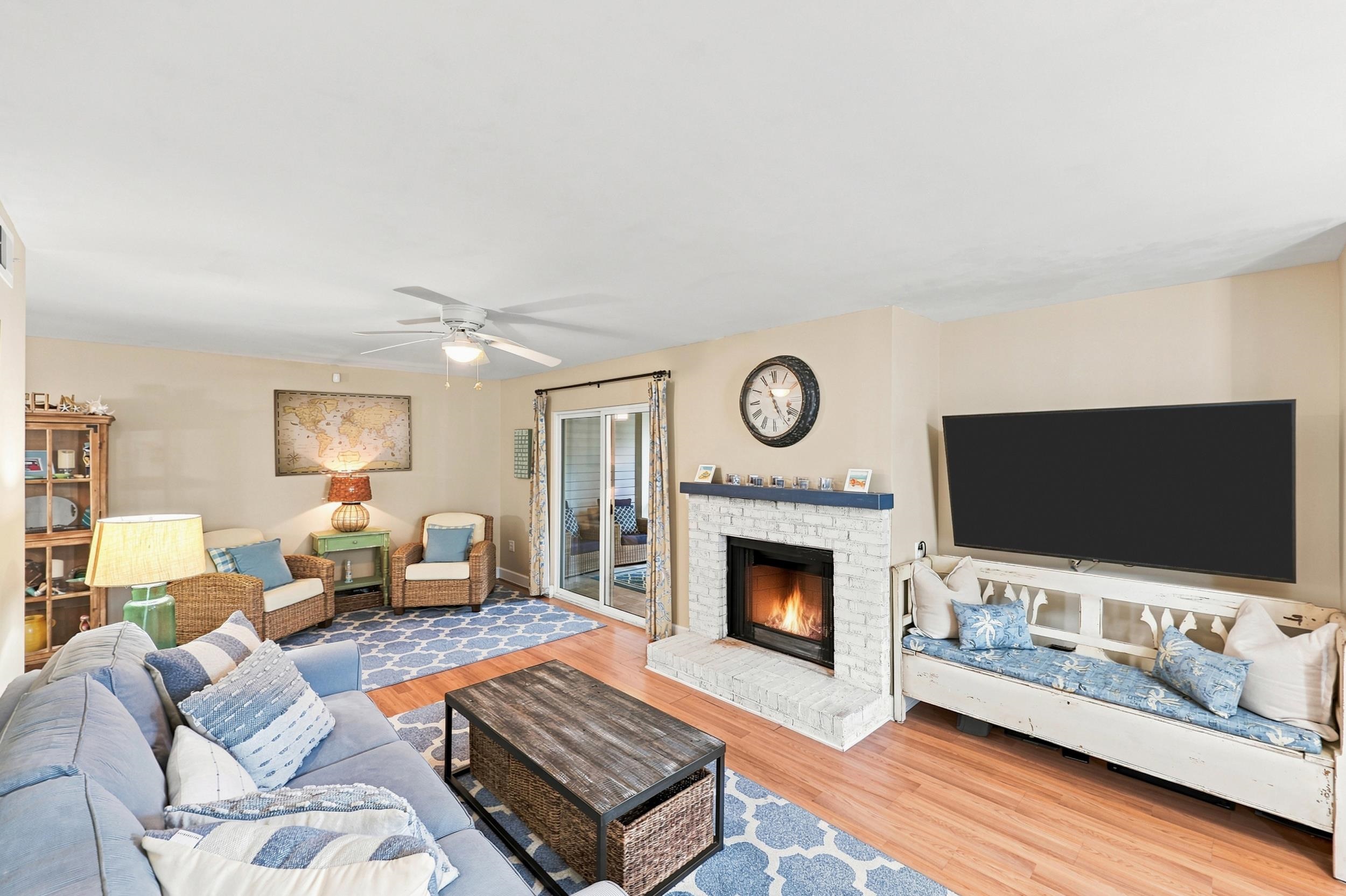 604 36th Ave. N Unit: 604-D