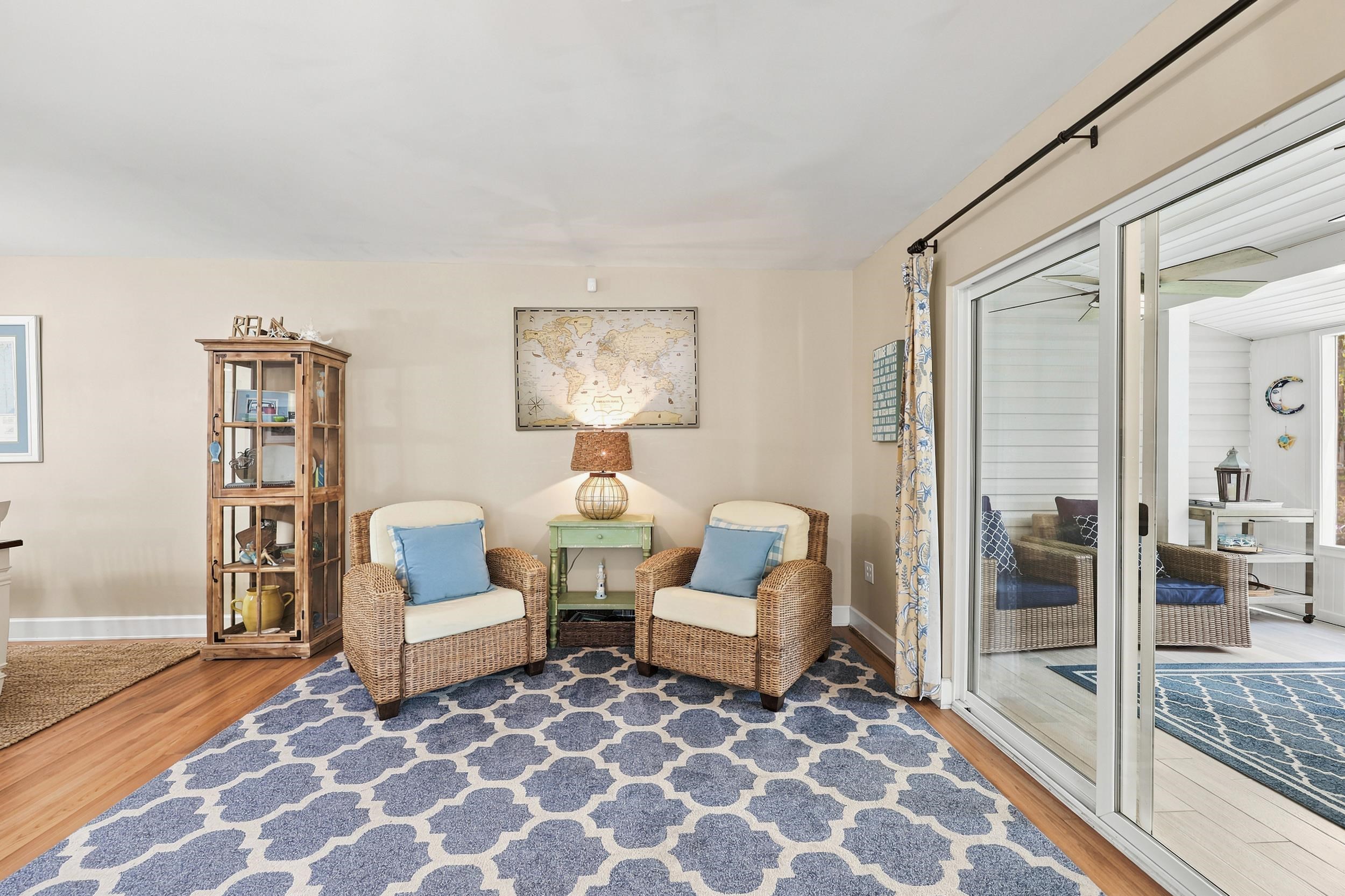 604 36th Ave. N Unit: 604-D