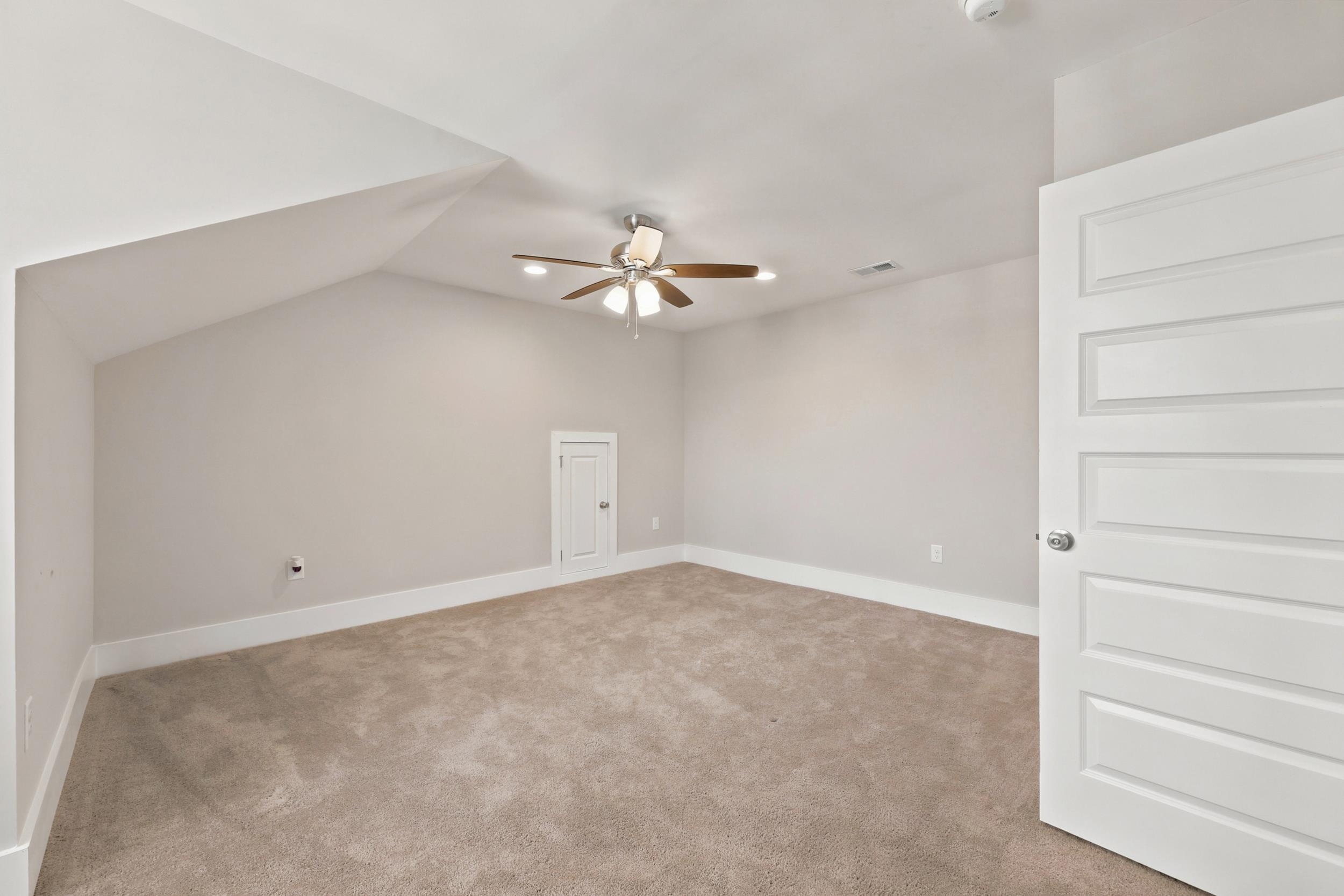 1211 Tarisa Ave.