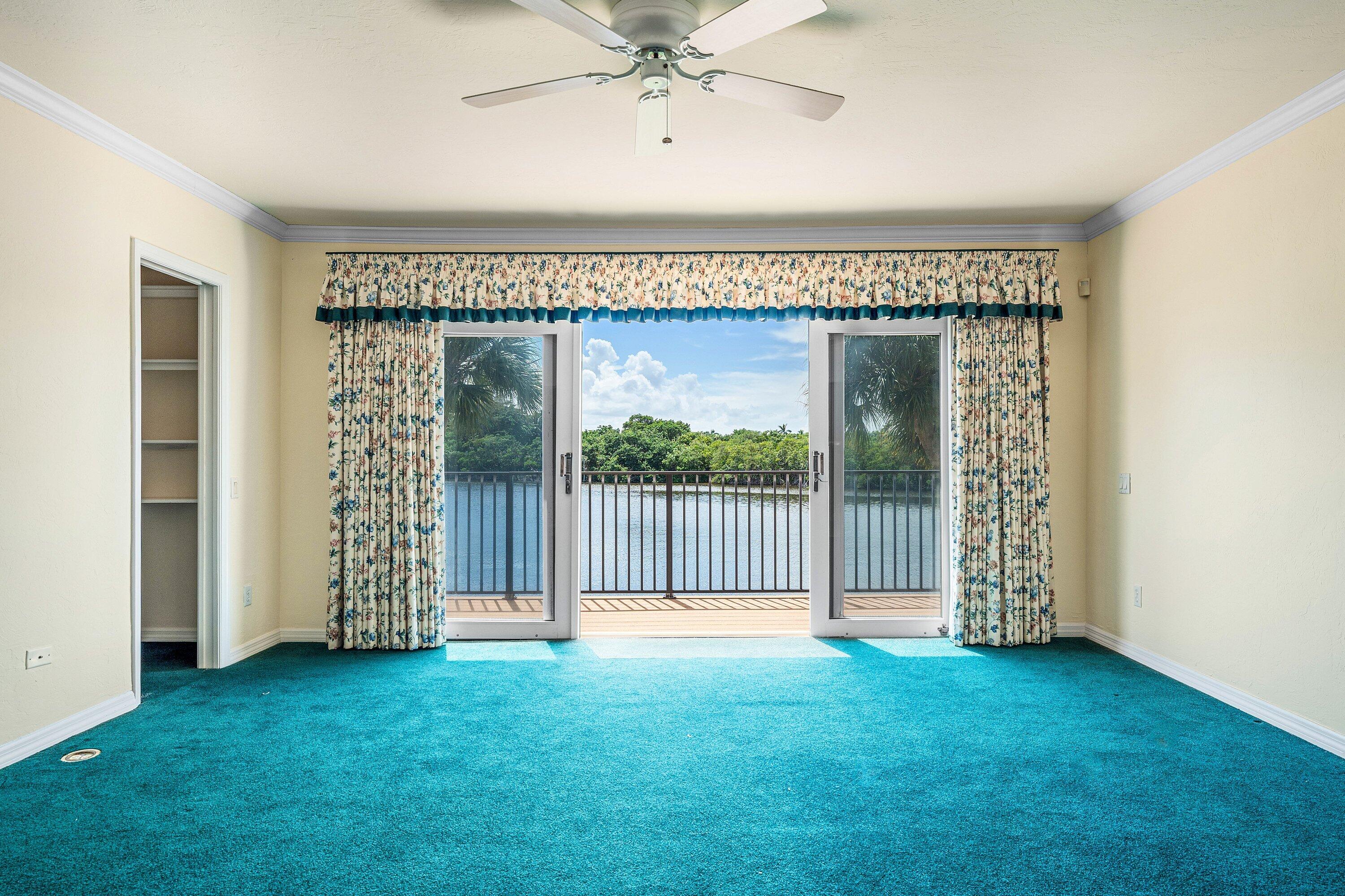 11 N Hidden Harbour Drive