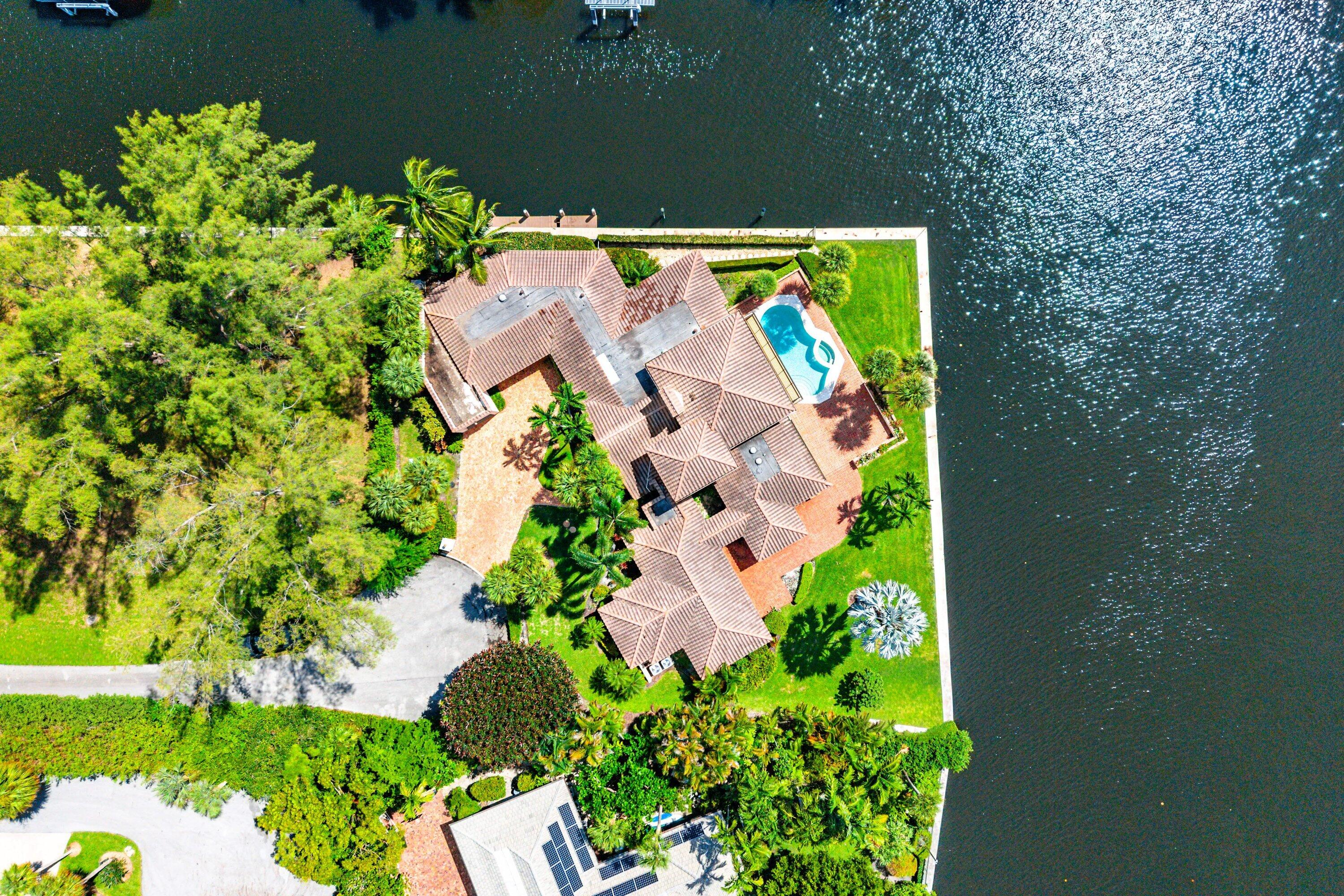 11 N Hidden Harbour Drive