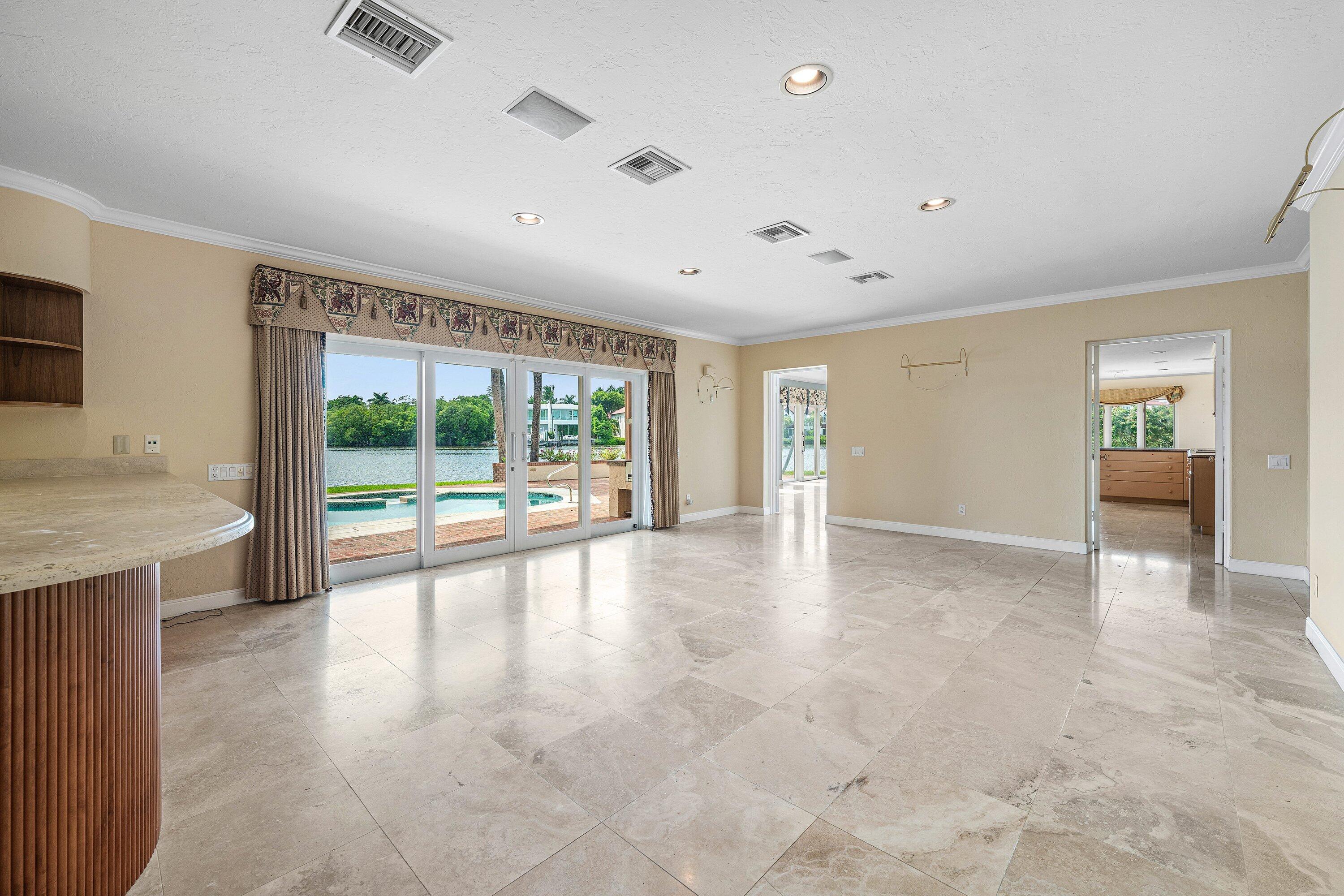 11 N Hidden Harbour Drive